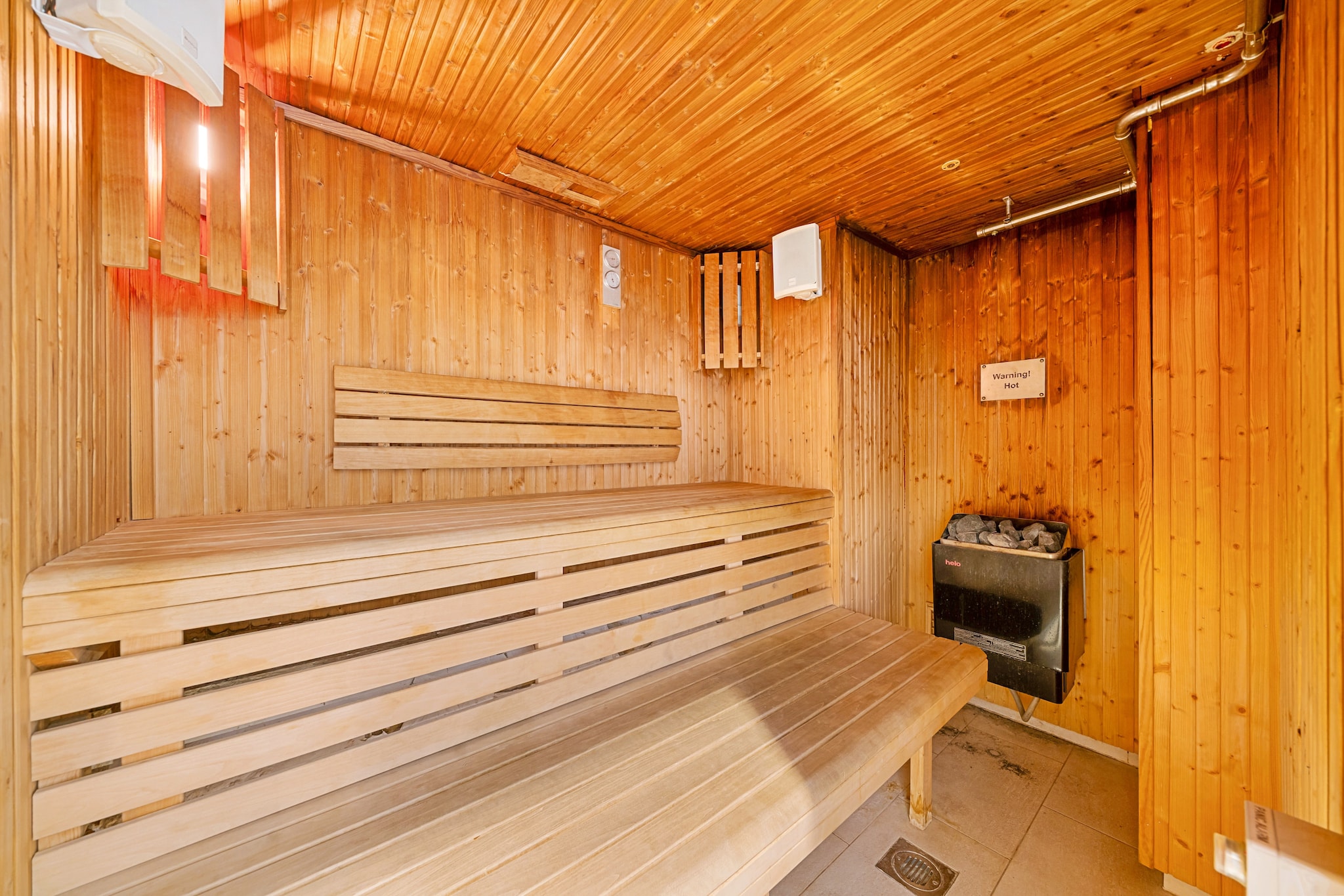 Roland House - Deluxe Studio D - Wellness
