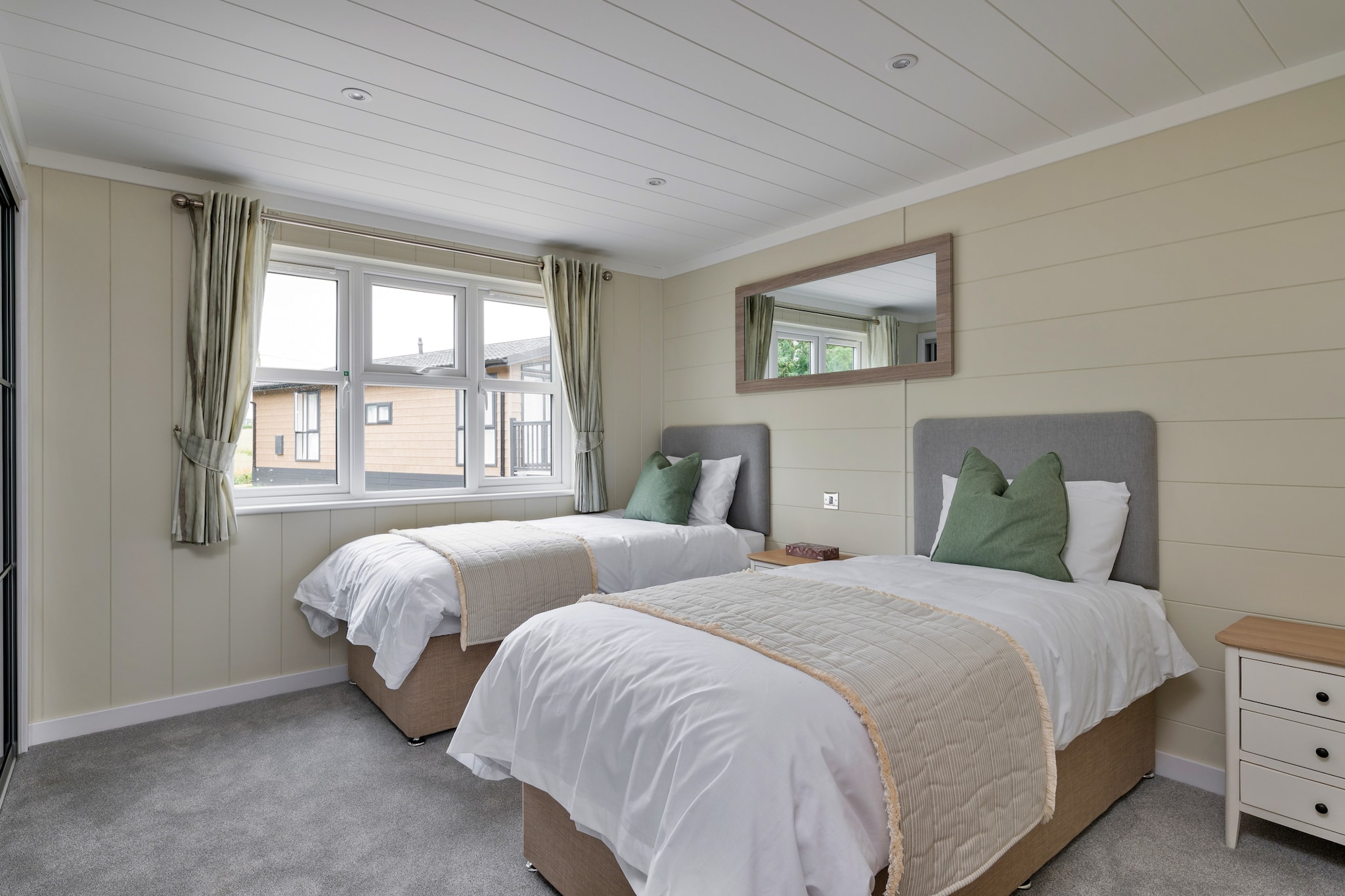 Cambridge Luxury Lodge