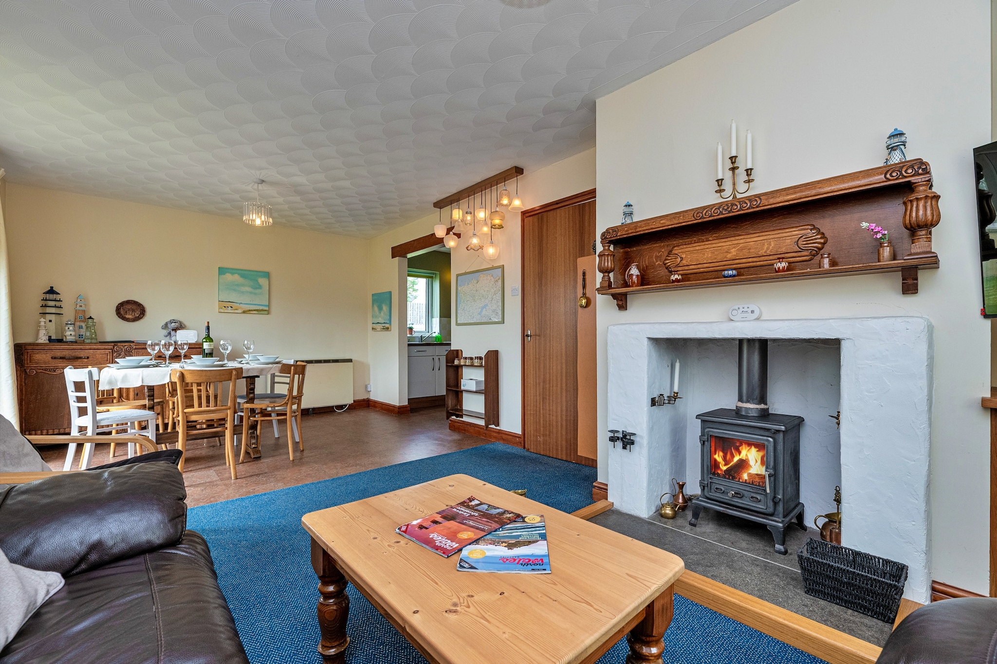Nant Y Mynydd - Living room