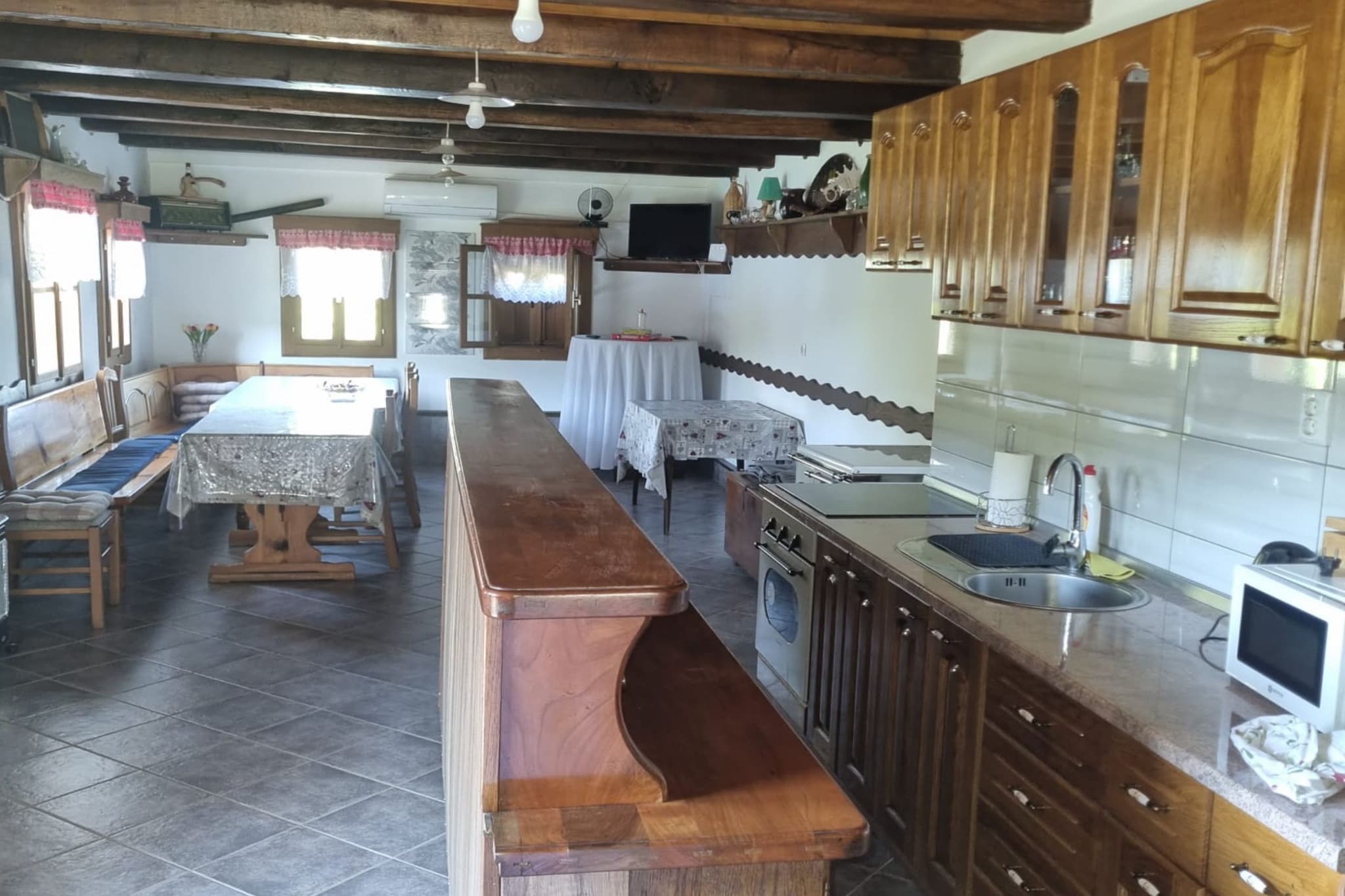 Holiday Home Katica - Two-Bedroom Holiday Home-Innen
