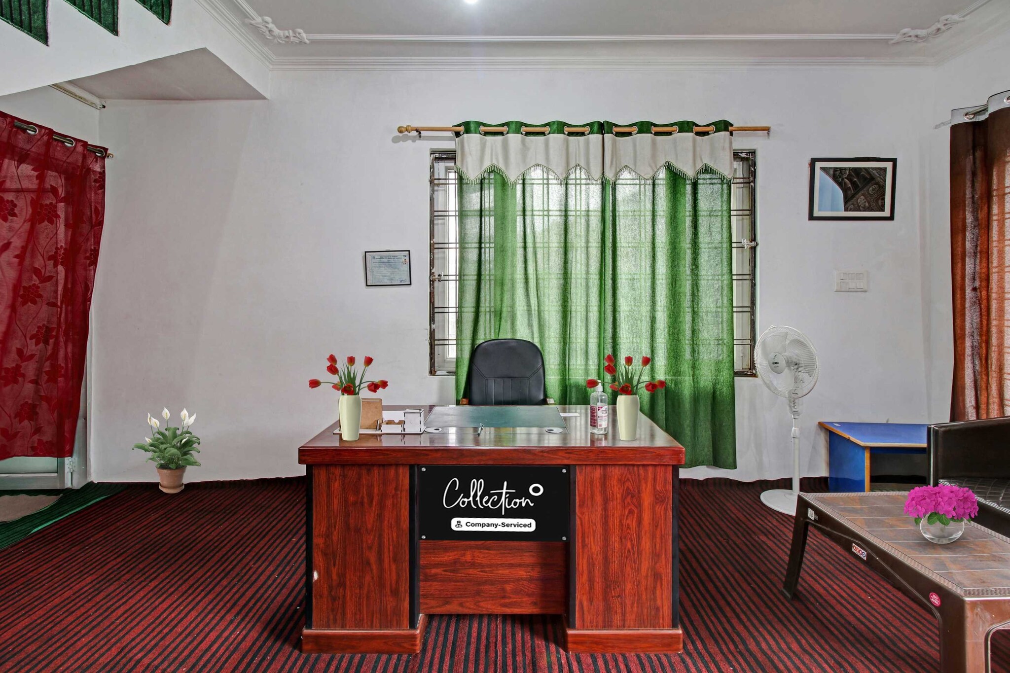 Ground floor: (bedroom(double bed, TV, seating area, air conditioning, telephone), bathroom(bathtub or shower, shower, washbasin, toilet, Towels incl., shampoo, body soap, hot water))