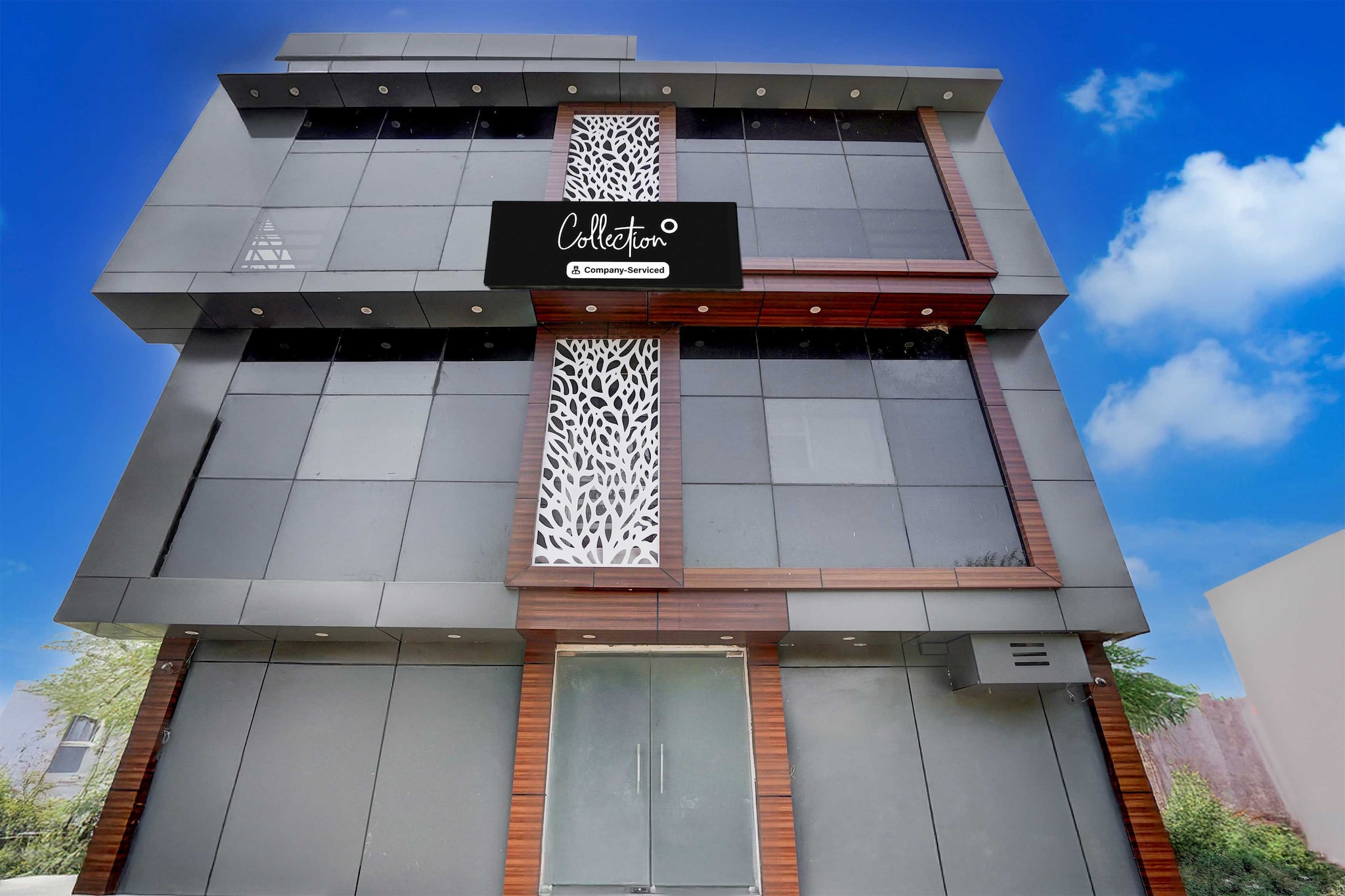 Collection O Gomti Nagar Near Amity