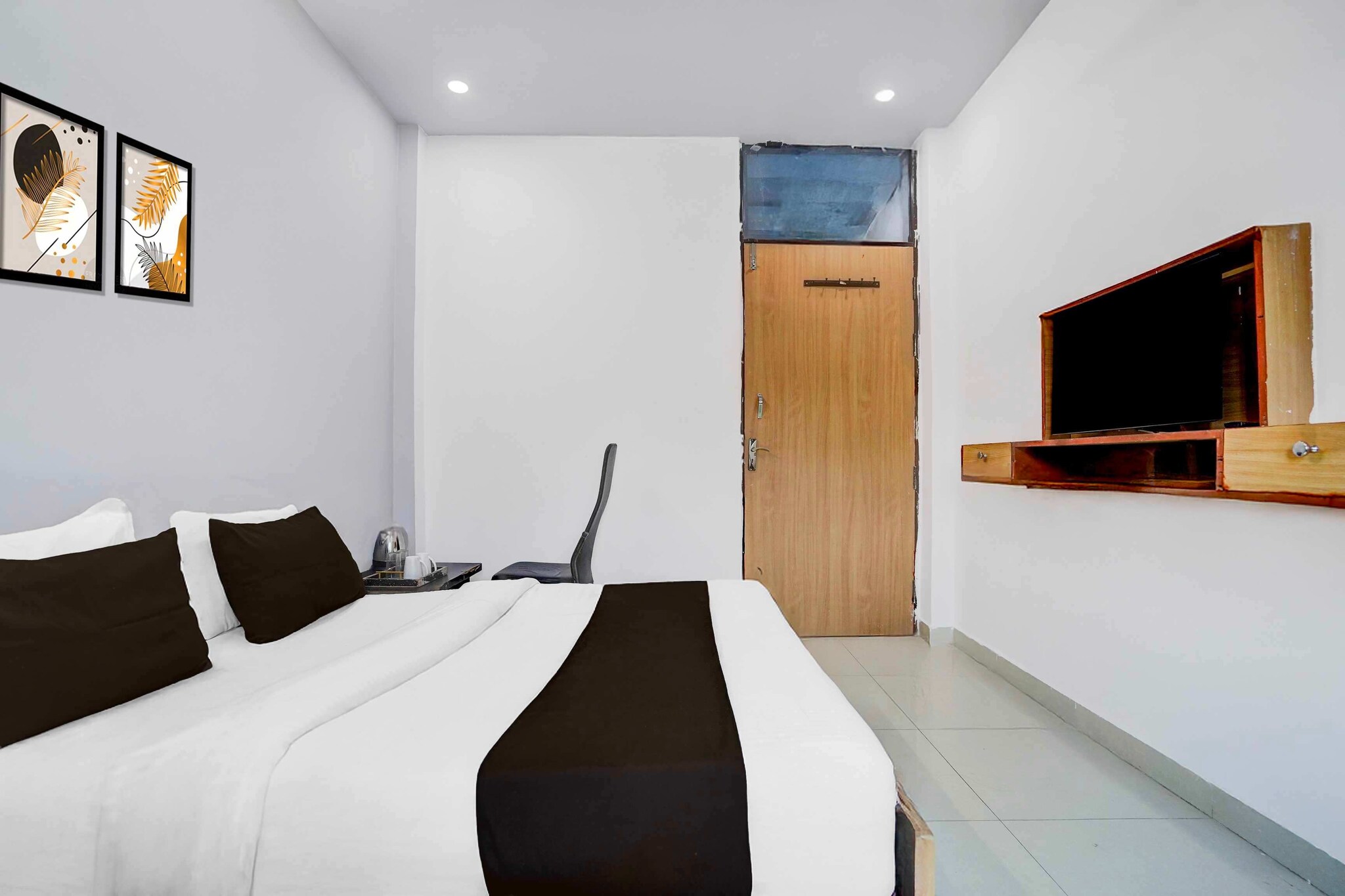 Collection O Gomti Nagar Near Amity