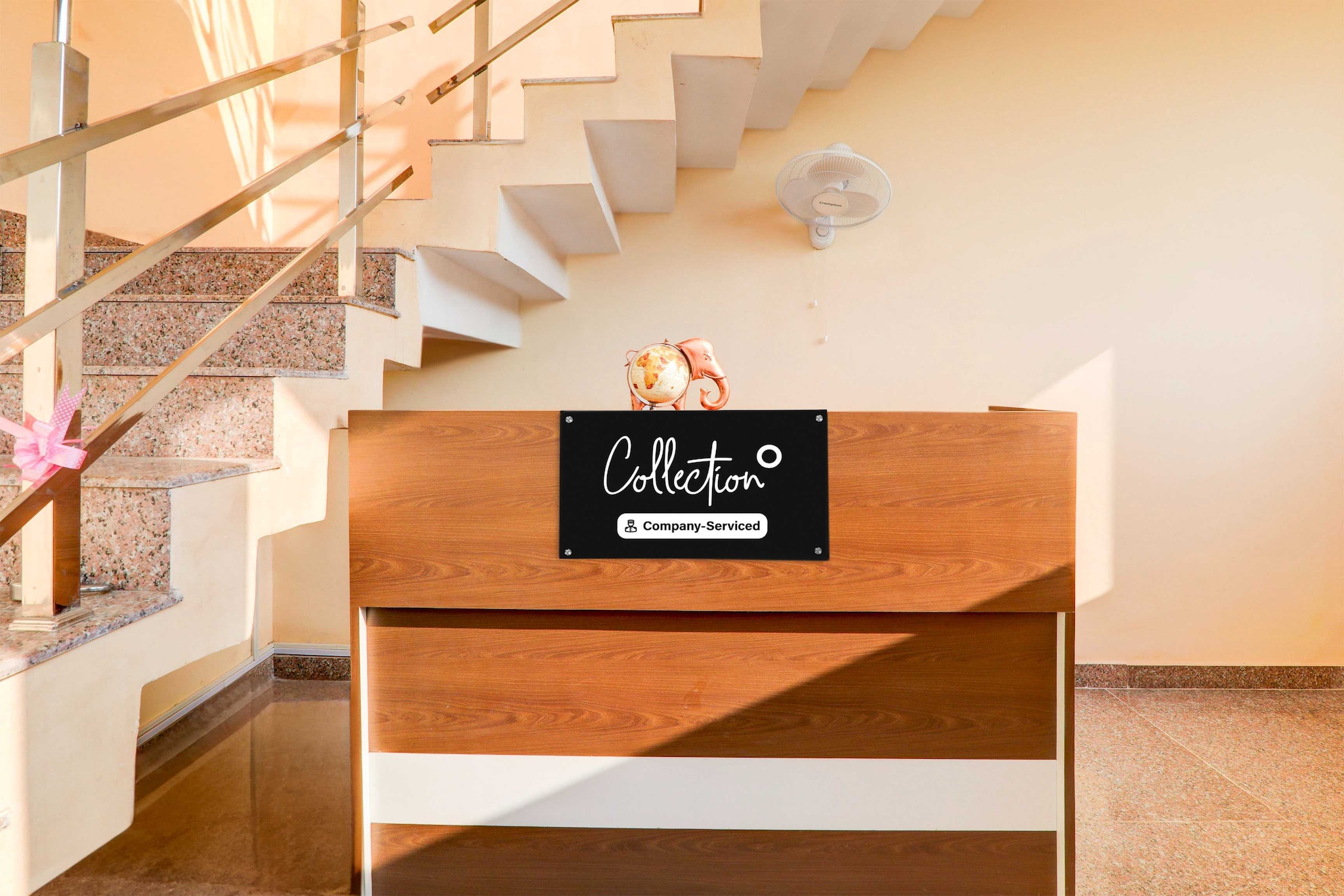 Ground floor: (bedroom(double bed, TV, seating area, air conditioning, telephone), bathroom(bathtub or shower, shower, washbasin, toilet, Towels incl., shampoo, body soap, hot water), Parking)