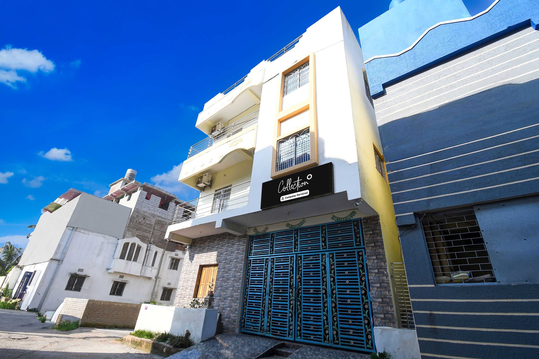 Collection O Sarvodaya Nagar Railway Station