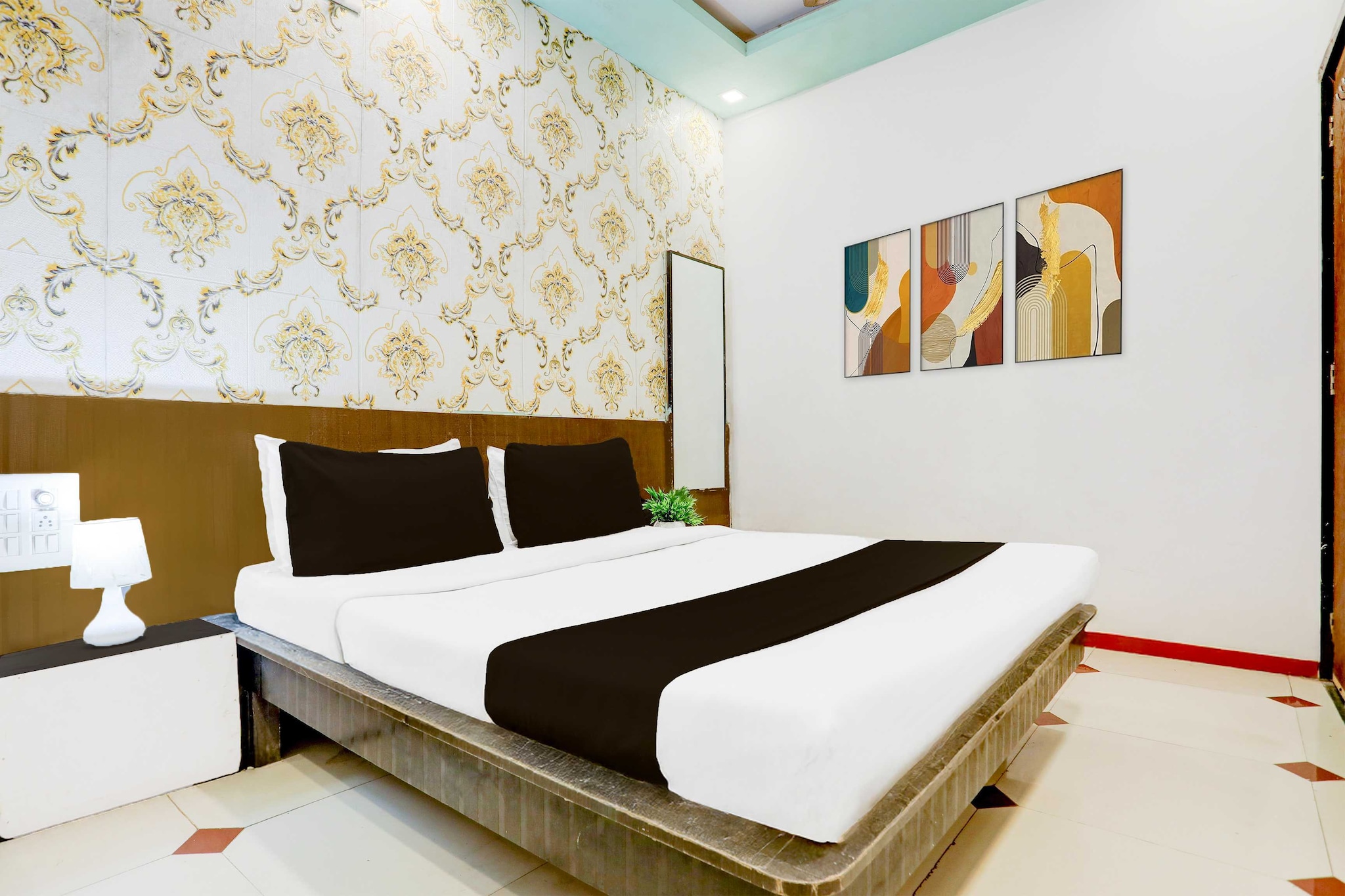 Collection O Dwarkadhish Temple