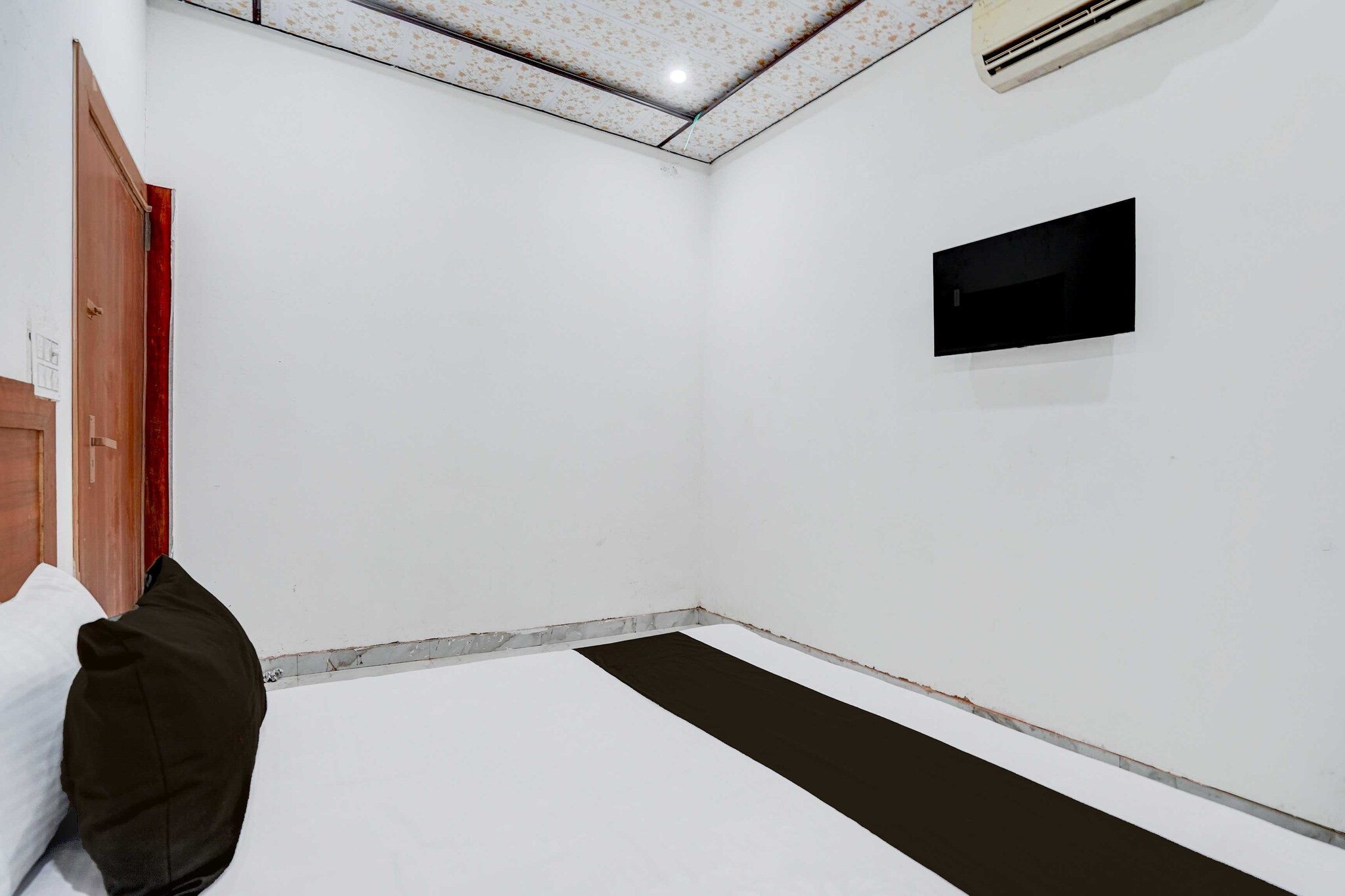 Collection O Sikandra Near Akbar Tomb