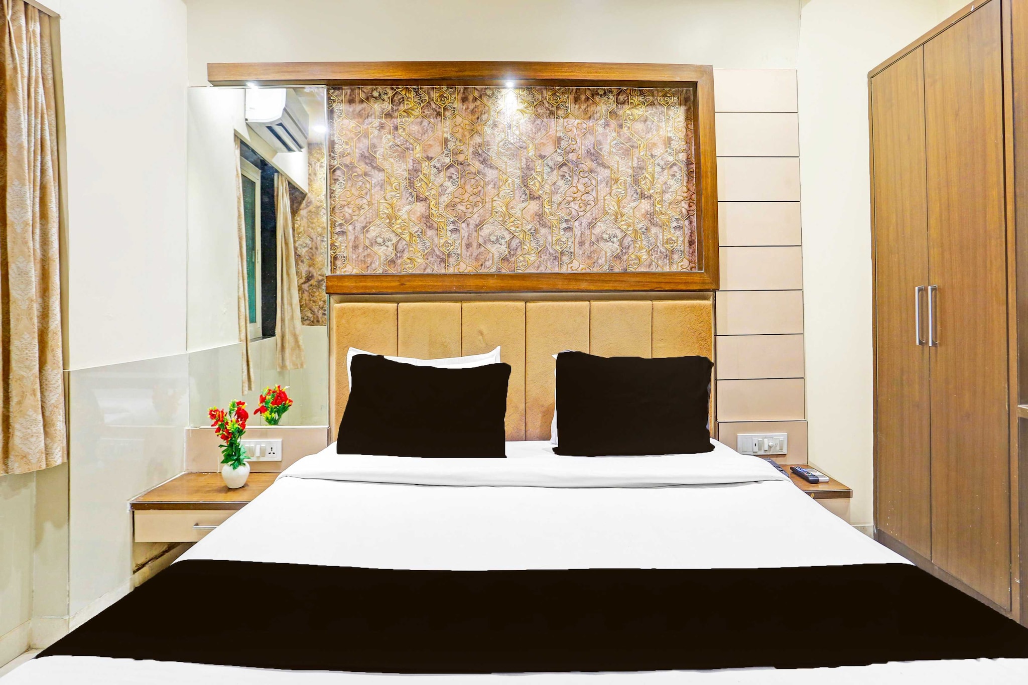 Collection O Kesarganj