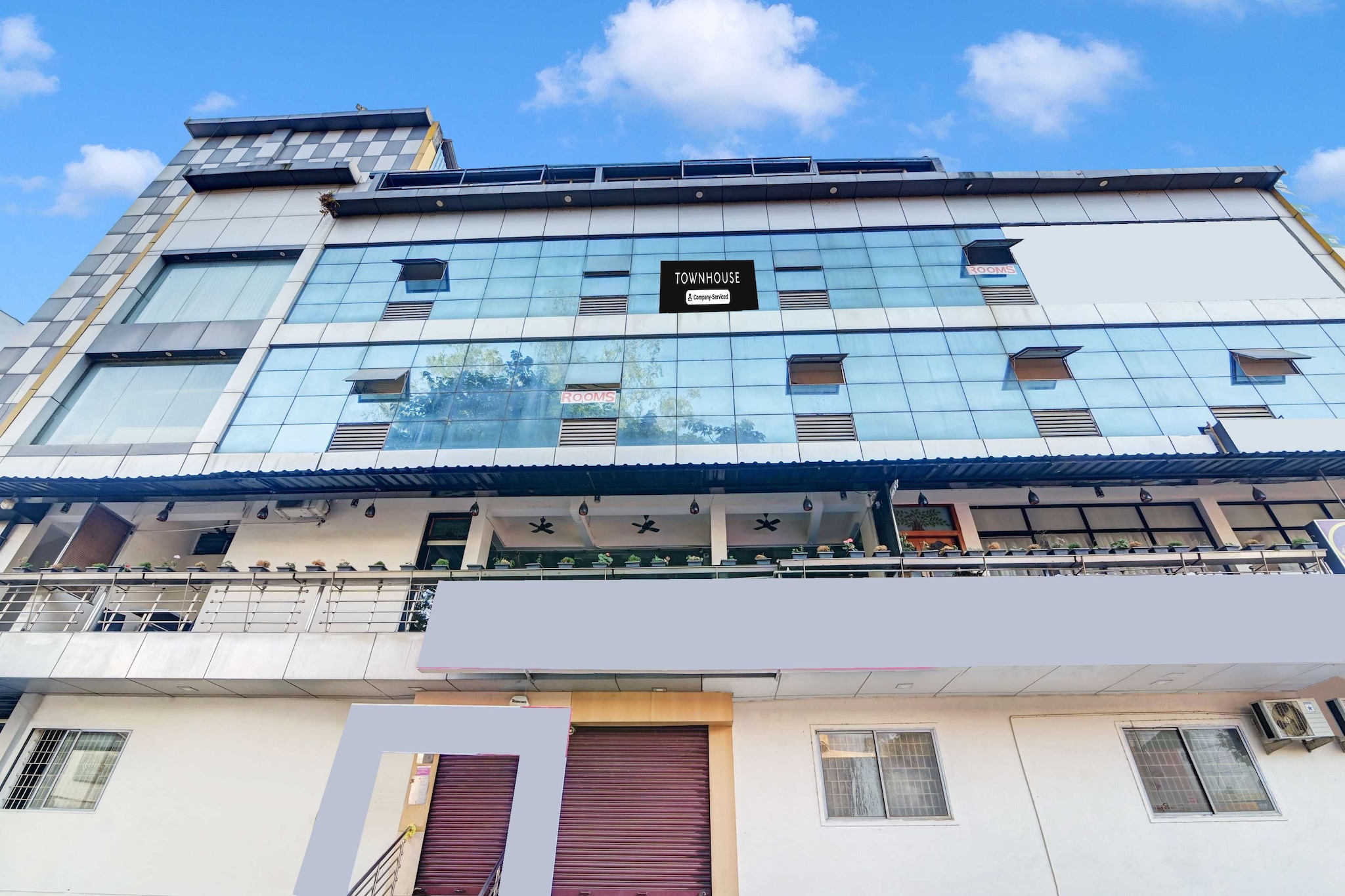 Townhouse City Center Kushal Nagar