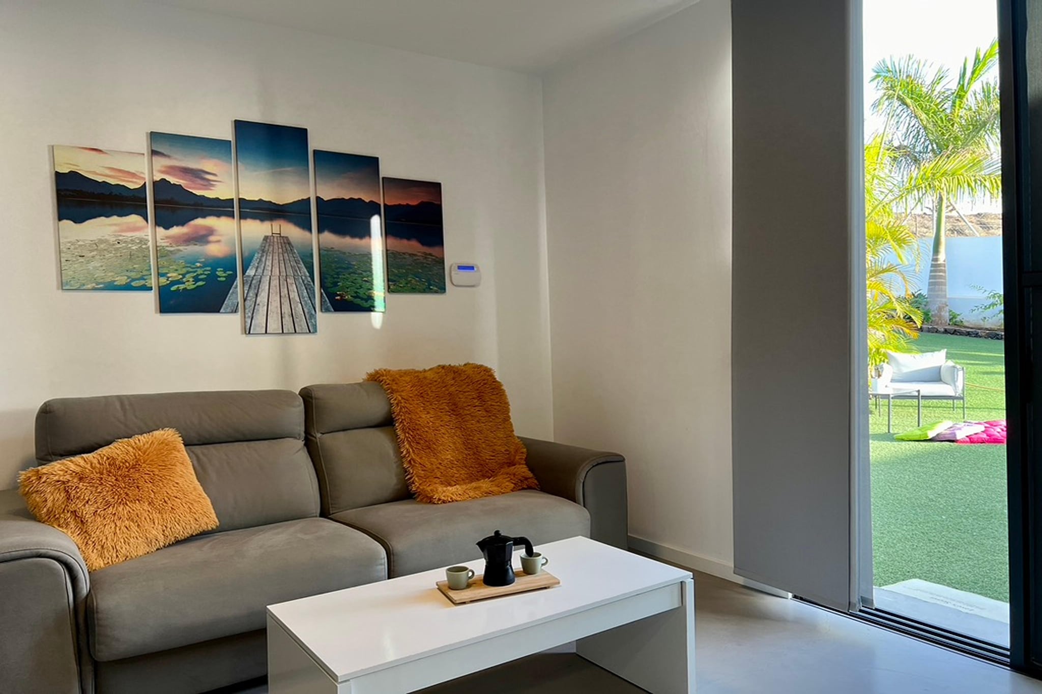 Casa Ecoloft-Living room