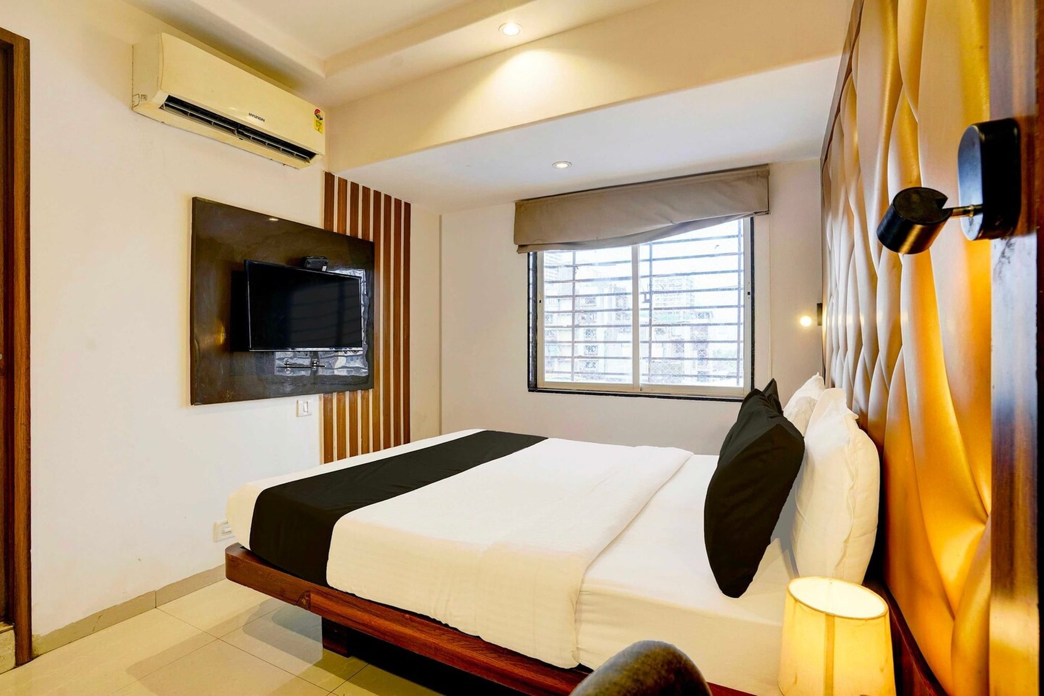 Set within 2.8 km of Girgaum Chowpatty Beach and 400 metres of Mohd Ali Road, Collection O Mumbai Central offers rooms with air conditioning and a private bathroom in Mumbai. With free WiFi, this 3-star hotel offers room service and a 24-hour front desk. The property is 1.1 km from Crawford Market, and within 1.5 km of the city centre.

All guest rooms at the hotel come with a seating area, a flat-screen TV with satellite channels and a private bathroom with free toiletries and a bath or shower. All units feature a desk.

Chor Bazaar is 1.6 km from Collection O Mumbai Central, while Chhatrapati Shivaji Terminus Railway Station is 2 km from the property. Chhatrapati Shivaji International Mumbai Airport is 18 km away. 

1. Unmarried couples are warmly welcome at this property.
2. Guests with local ID proof are warmly welcome.
3.Early Check-In Policy: A full dayâ€™s room rate will be charged for check-ins before 6:00 AM. Complimentary early check-in is available between 6:00 AM and 10:00 AM, subject to room availability.
4.Foreign guests are welcome and allowed to stay at this property without any restrictions
Check-in is only available to guests aged 18 and above. Please provide a government-issued ID to confirmÂ yourÂ age.
