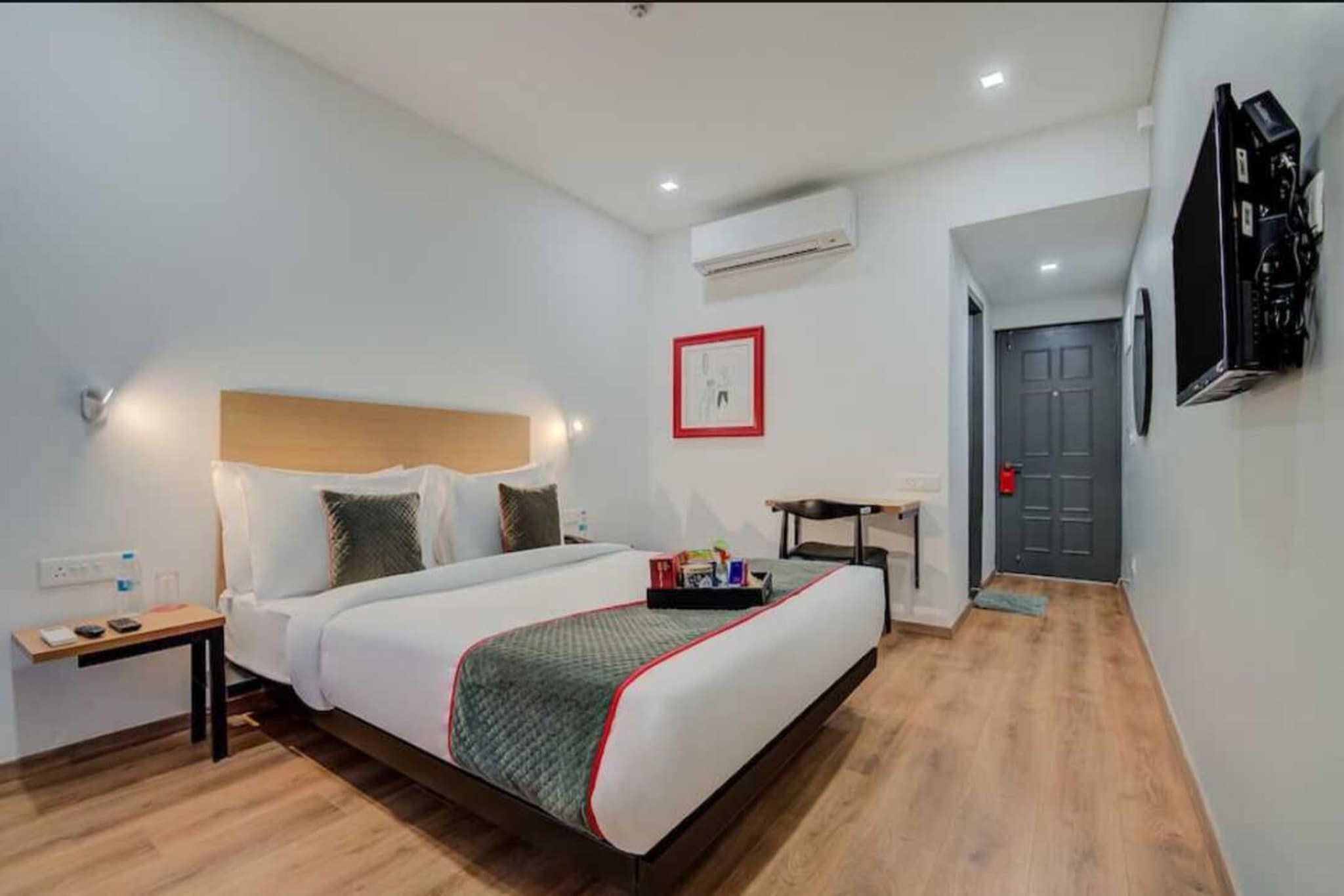 Collection O MG Road Pune