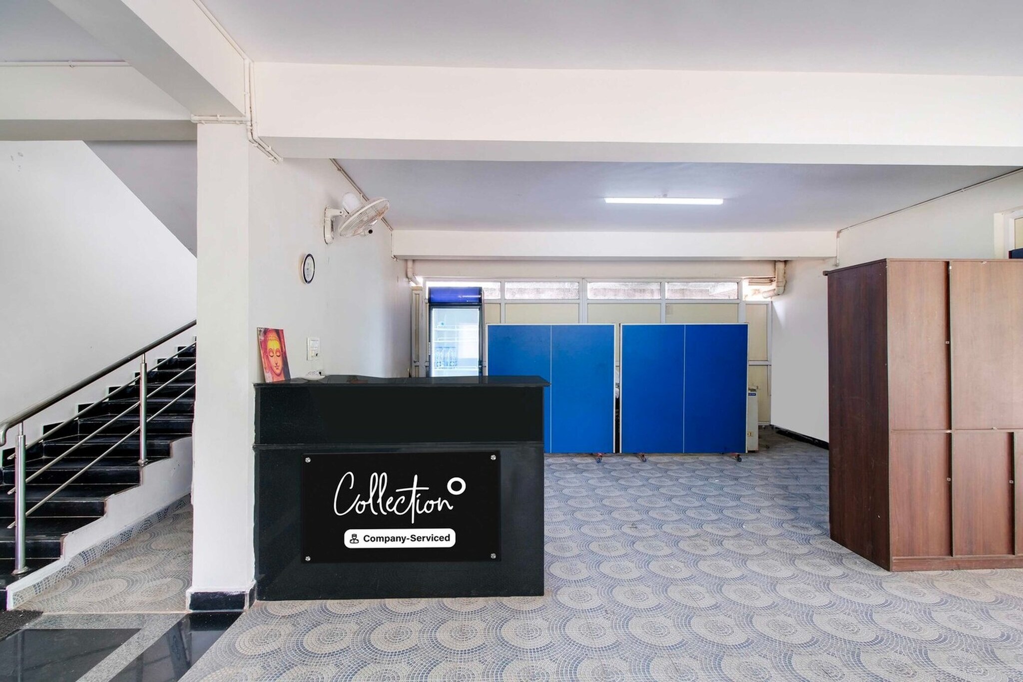 Ground floor: (bedroom(double bed, TV, seating area, air conditioning, Towels incl., telephone), bathroom(bathtub or shower, shower, washbasin, toilet, shampoo, body soap, hot water))