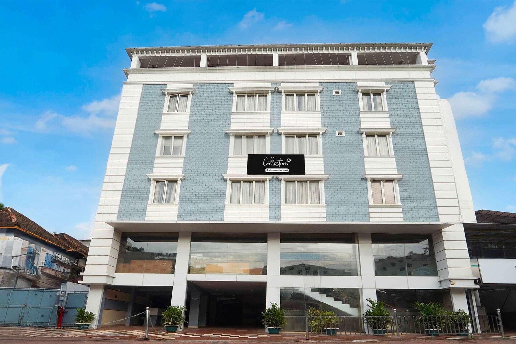 Collection O  MG Road Trivandrum