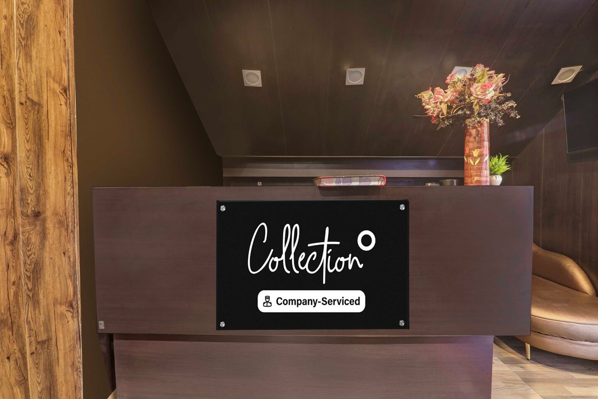 Ground floor: (bedroom(double bed, TV, seating area, air conditioning, telephone), bathroom(bathtub or shower, shower, washbasin, toilet, Towels incl., shampoo, body soap, hot water), lift)