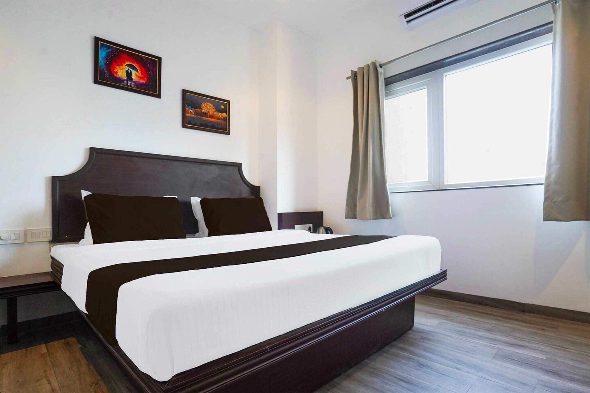 Situated within 4 km of Vidarbha Cricket Association Stadium and less than 1 km of Deekshabhoomi, Townhouse Oak Ramdaspeth KRIMS Hospital features rooms with air conditioning and a private bathroom in Nagpur. This 4-star hotel offers room service, a 24-hour front desk and free WiFi. The hotel has family rooms.
The rooms at the hotel are fitted with a seating area, a flat-screen TV with satellite channels and a private bathroom with free toiletries and a bath or shower. The units have a desk.
Ramakrishna Ashram is 1.6 km from Townhouse Oak Ramdaspeth KRIMS Hospital, while Zero Mile Stone Nagpur is 2.4 km from the property. Dr. Babasaheb Ambedkar International Airport is 6 km away.
1. Unmarried couples are warmly welcome at this property.
2. Guests with local ID proof are warmly welcome.
3.Early Check-In Policy: A full day’s room rate will be charged for check-ins before 6:00 AM. Complimentary early check-in is available between 6:00 AM and 10:00 AM, subject to room availability.
4.Foreign guests are welcome and allowed to stay at this property without any restrictions
Check-in is only available to guests aged 18 and above. Please provide a government-issued ID to confirm your age.