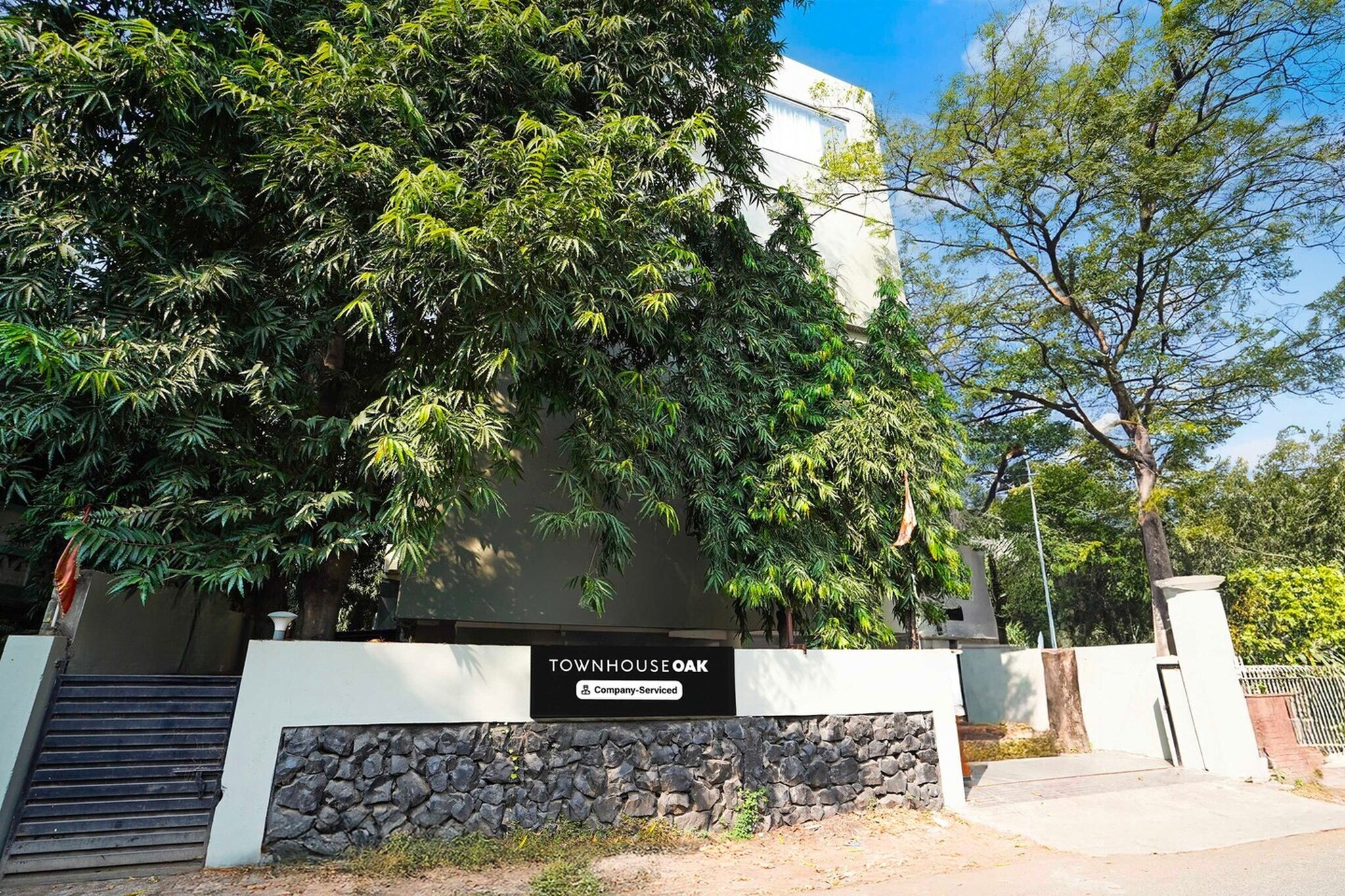 Townhouse Oak Ramdaspeth KRIMS Hospital