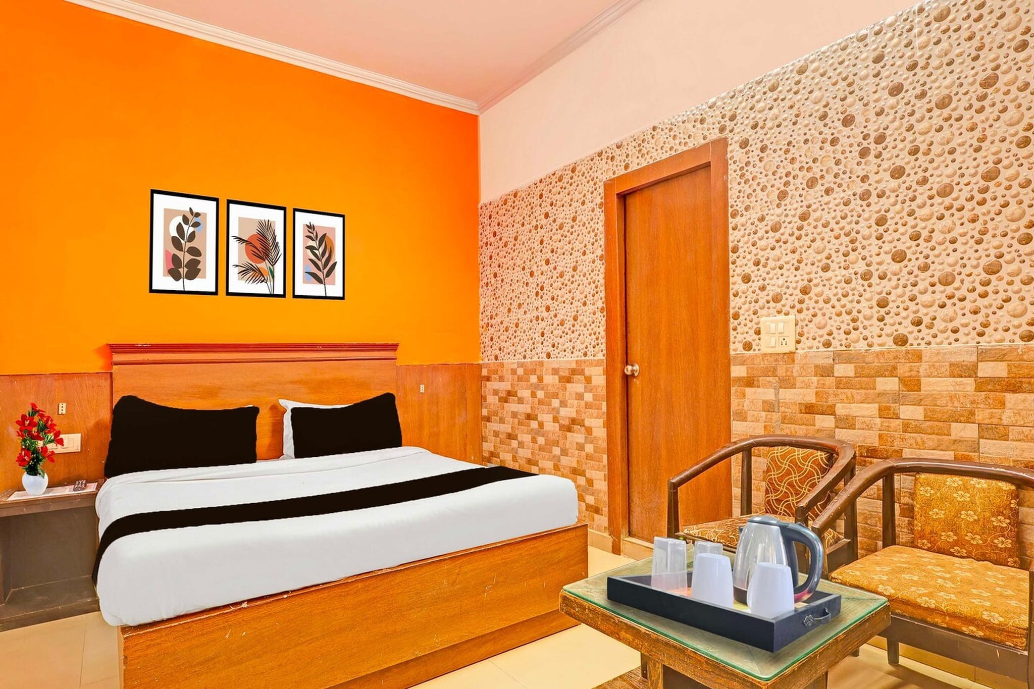 Set within 700 metres of Rewari Railway Station and 41 km of Dronacharya College of Engineering, Collection O Kanode Gate offers rooms with air conditioning and a private bathroom in RewÄri. This 3-star hotel offers room service, a 24-hour front desk and free WiFi. The hotel has family rooms.

All guest rooms at the hotel come with a seating area, a flat-screen TV with satellite channels and a private bathroom with free toiletries and a bath or shower. All rooms feature a desk.

Aapno Ghar is 50 km from Collection O Kanode Gate. Delhi International Airport is 68 km from the property. 

1. Unmarried couples are warmly welcome at this property.
2. Guests with local ID proof are warmly welcome.
3.Early Check-In Policy: A full dayâ€™s room rate will be charged for check-ins before 6:00 AM. Complimentary early check-in is available between 6:00 AM and 10:00 AM, subject to room availability.
4.Foreign guests are welcome and allowed to stay at this property without any restrictions
Check-in is only available to guests aged 18 and above. Please provide a government-issued ID to confirmÂ yourÂ age.
