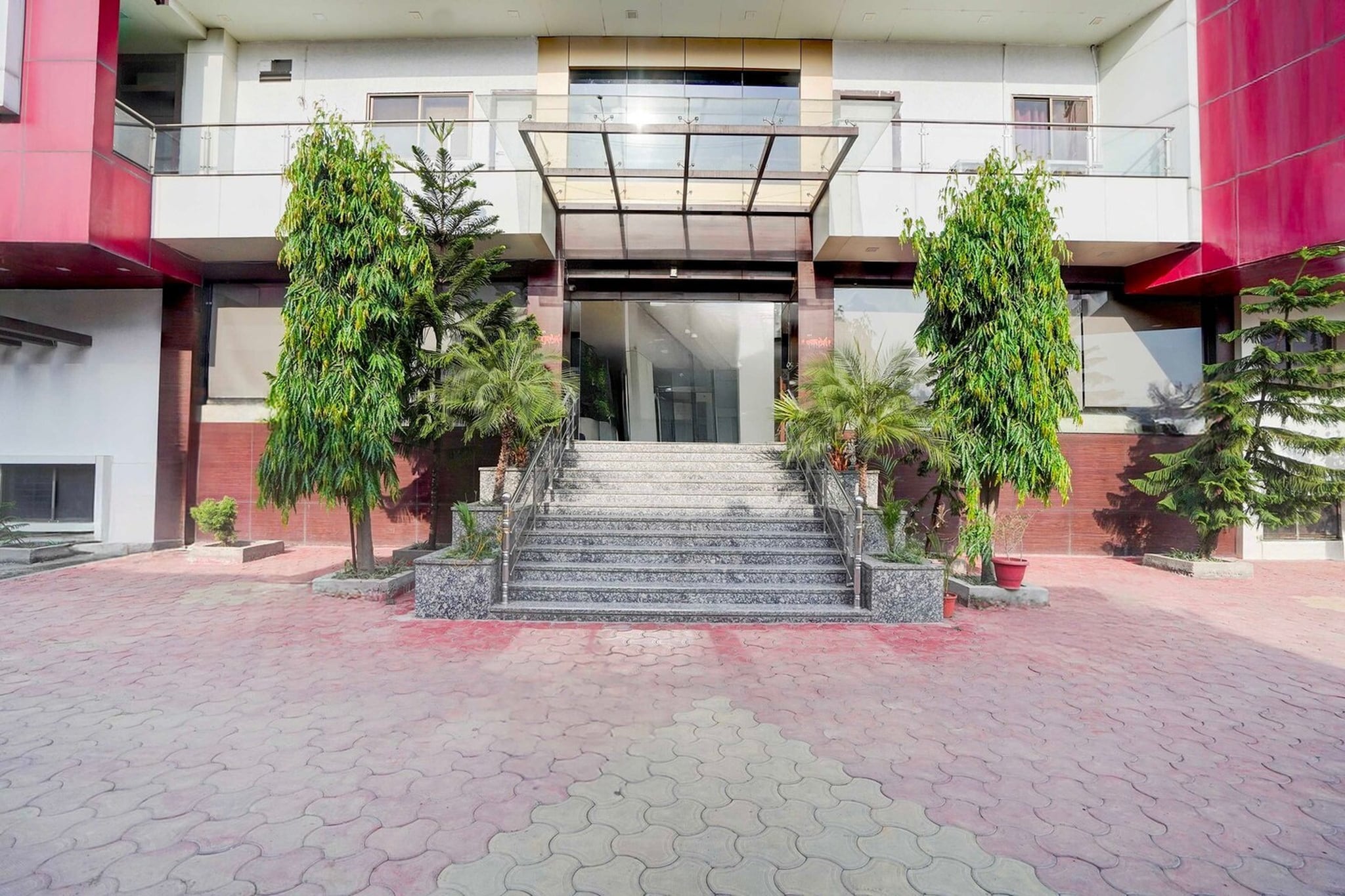 Townhouse oak Lalghati Tekri Viewpoint