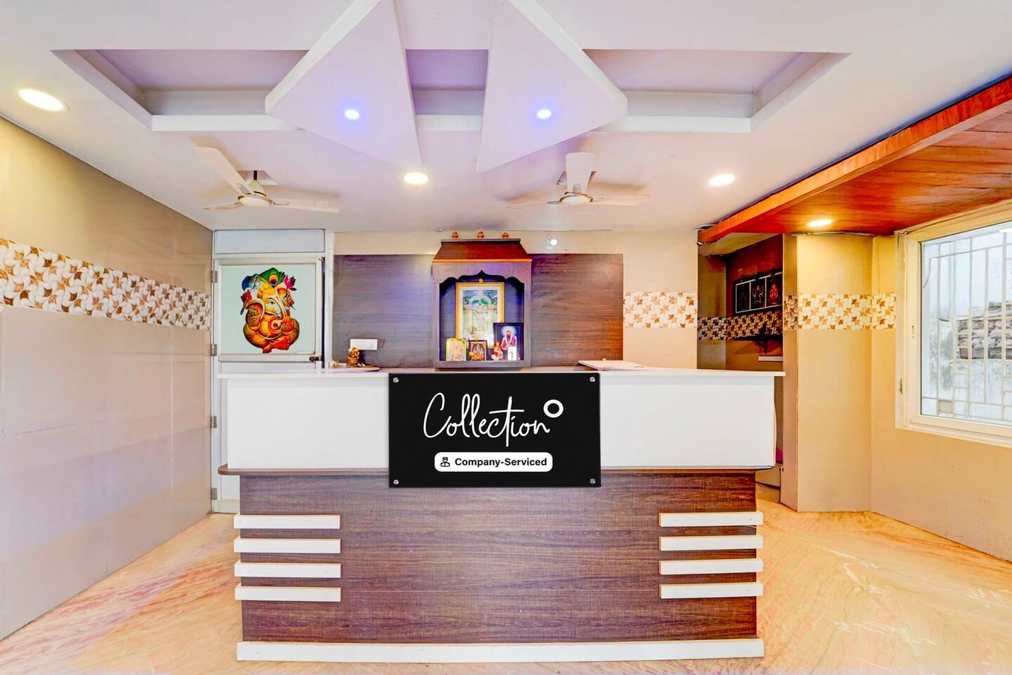 Ground floor: (bedroom(double bed, TV, seating area, air conditioning, telephone), bathroom(bathtub or shower, shower, washbasin, toilet, Towels incl., shampoo, body soap, hot water))