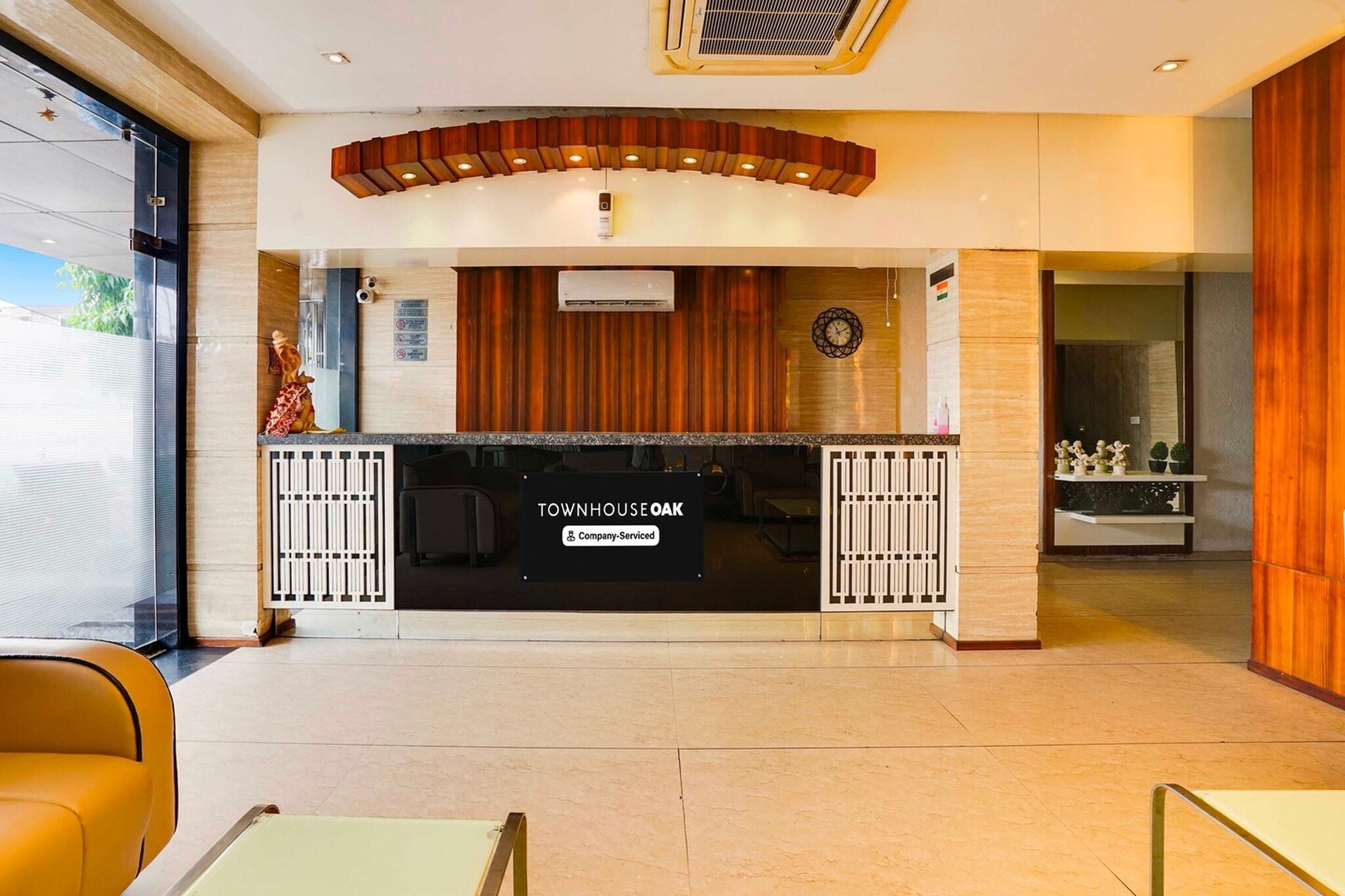 Ground floor: (bedroom(double bed, TV, seating area, air conditioning, telephone), bathroom(bathtub or shower, shower, washbasin, toilet, Towels incl., shampoo, body soap, hot water))