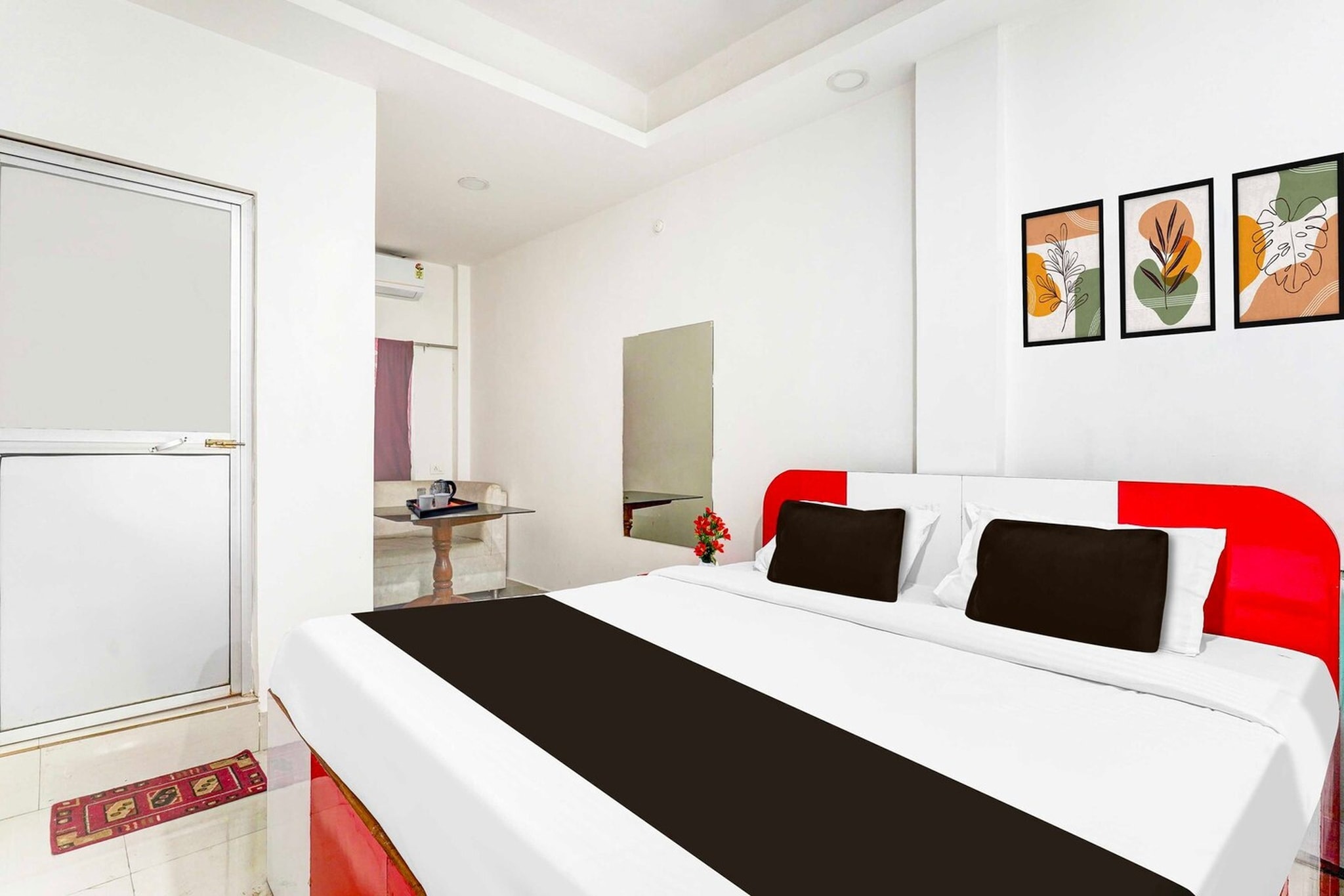 Located within 1.9 km of Darjeeling Himalayan Toy Train Railway and 9.1 km of Mahananda Wildlife Sanctuary, Collection O Pradhan Nagar Siliguri provides rooms with air conditioning and a private bathroom in Siliguri. With free WiFi, this 3-star hotel offers room service and a 24-hour front desk. The hotel features family rooms.
Guest rooms at the hotel are equipped with a seating area, a flat-screen TV with satellite channels and a private bathroom with free toiletries and a bath or shower. All units include a desk.
New Jalpaiguri Station is 9.4 km from Collection O Pradhan Nagar Siliguri. Bagdogra International Airport is 11 km away.
Unmarried couples are warmly welcome at this property.
Guests with local ID proof are warmly welcome.
Apologies, but we are currently unable to host foreign nationals at this property.
Early Check-In Policy: A full day’s room rate will be charged for check-ins before 6:00 AM. Complimentary early check-in is available between 6:00 AM and 10:00 AM, subject to room availability.
Check-in is only available to guests aged 18 and above. Please provide a government-issued ID to confirm your age.