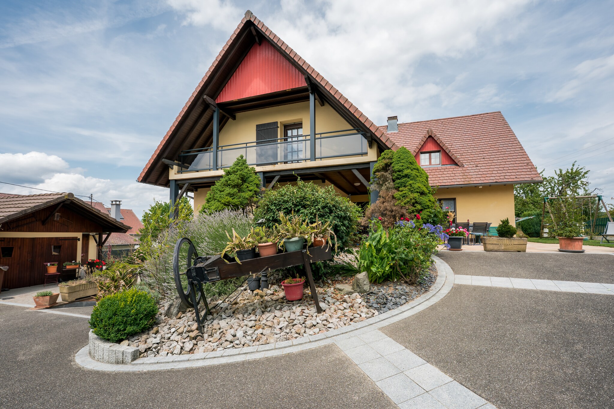 Exterior Summer
