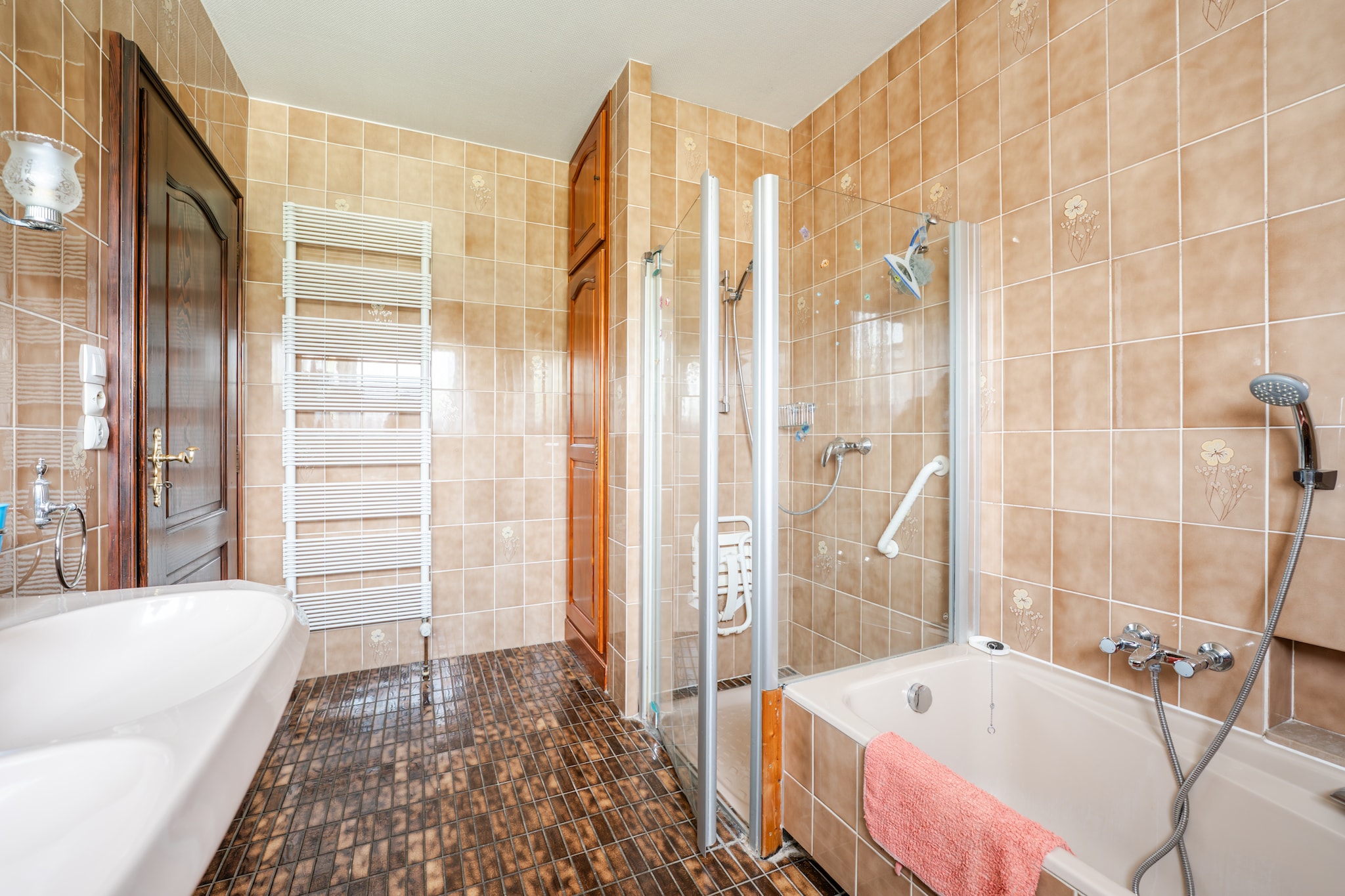 Au Cheval Blanc-Badkamer