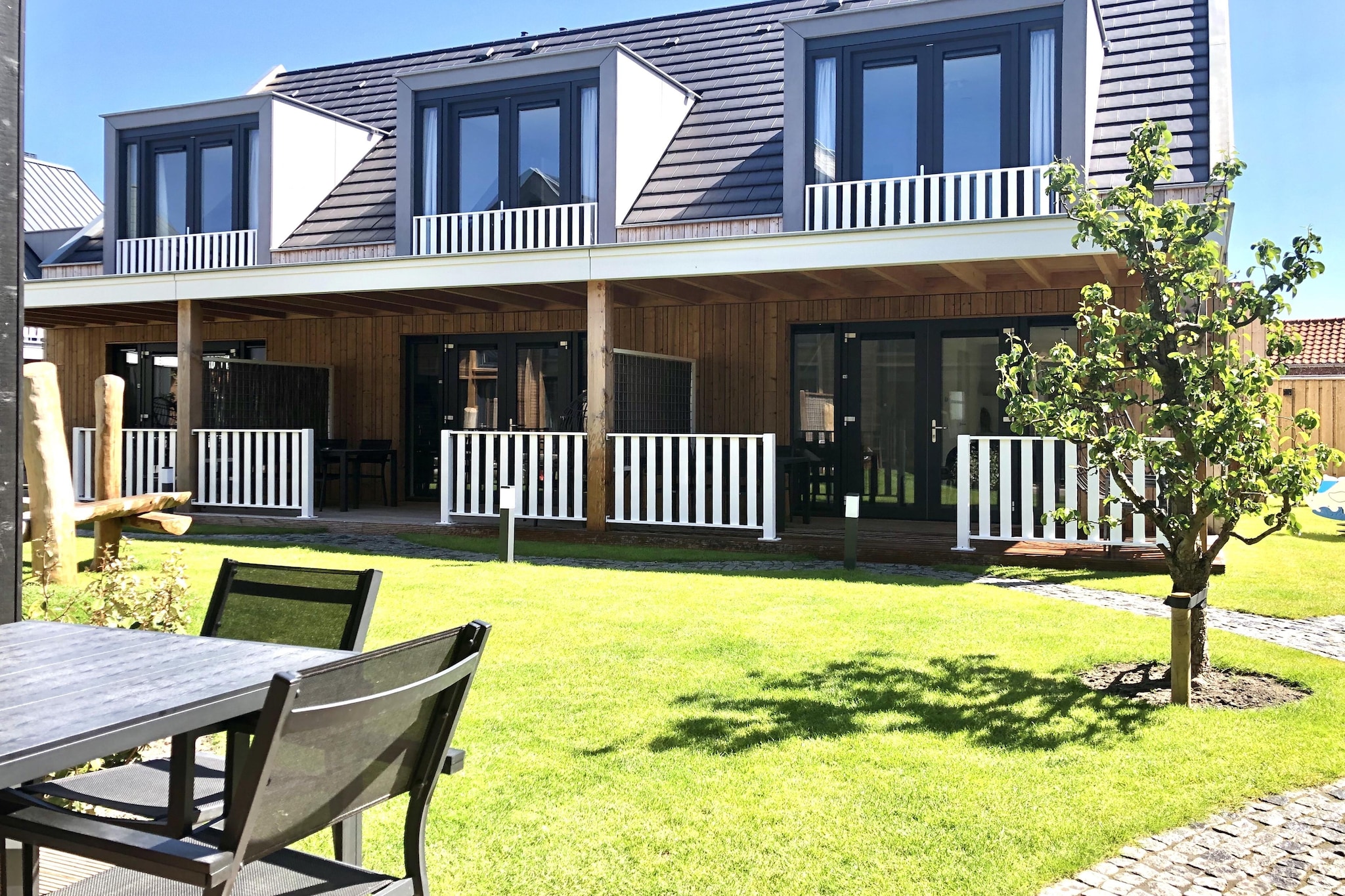 Plein 40 Lodge 10 - New - Außenbereich Sommer