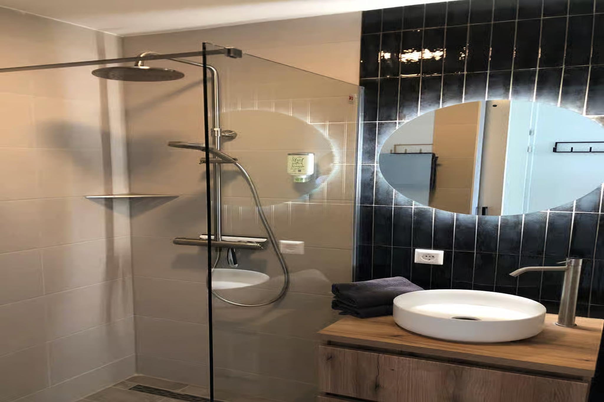 Plein 40 Lodge 14 - New-Badkamer