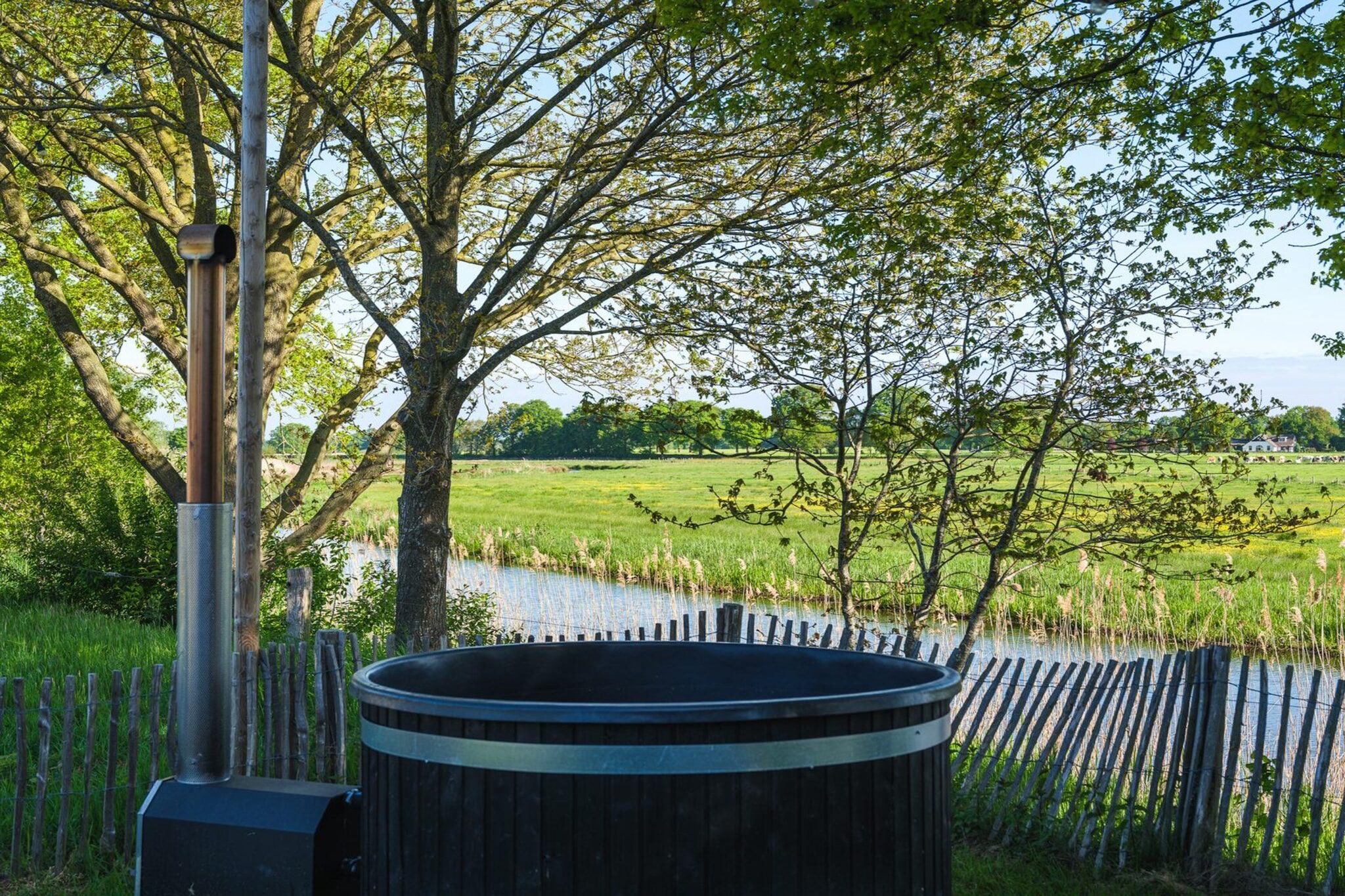 Riverdome with private bathroom and hot tub | 4 persons - Bien-être