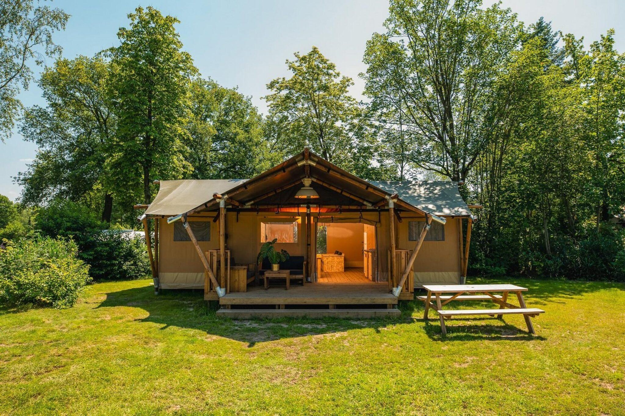 Safari tent with private bathroom | 8 people