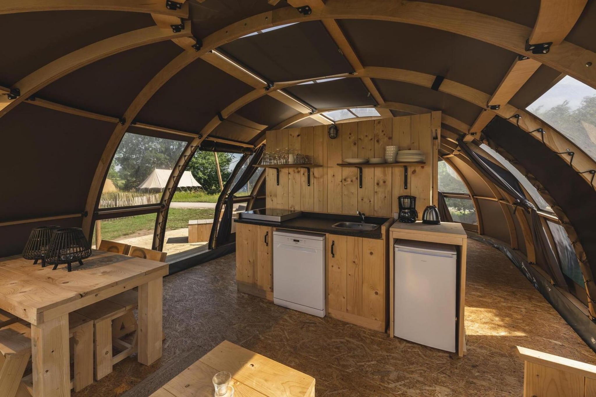 Group accommodation (6x luxury glamping tent) I 32 people