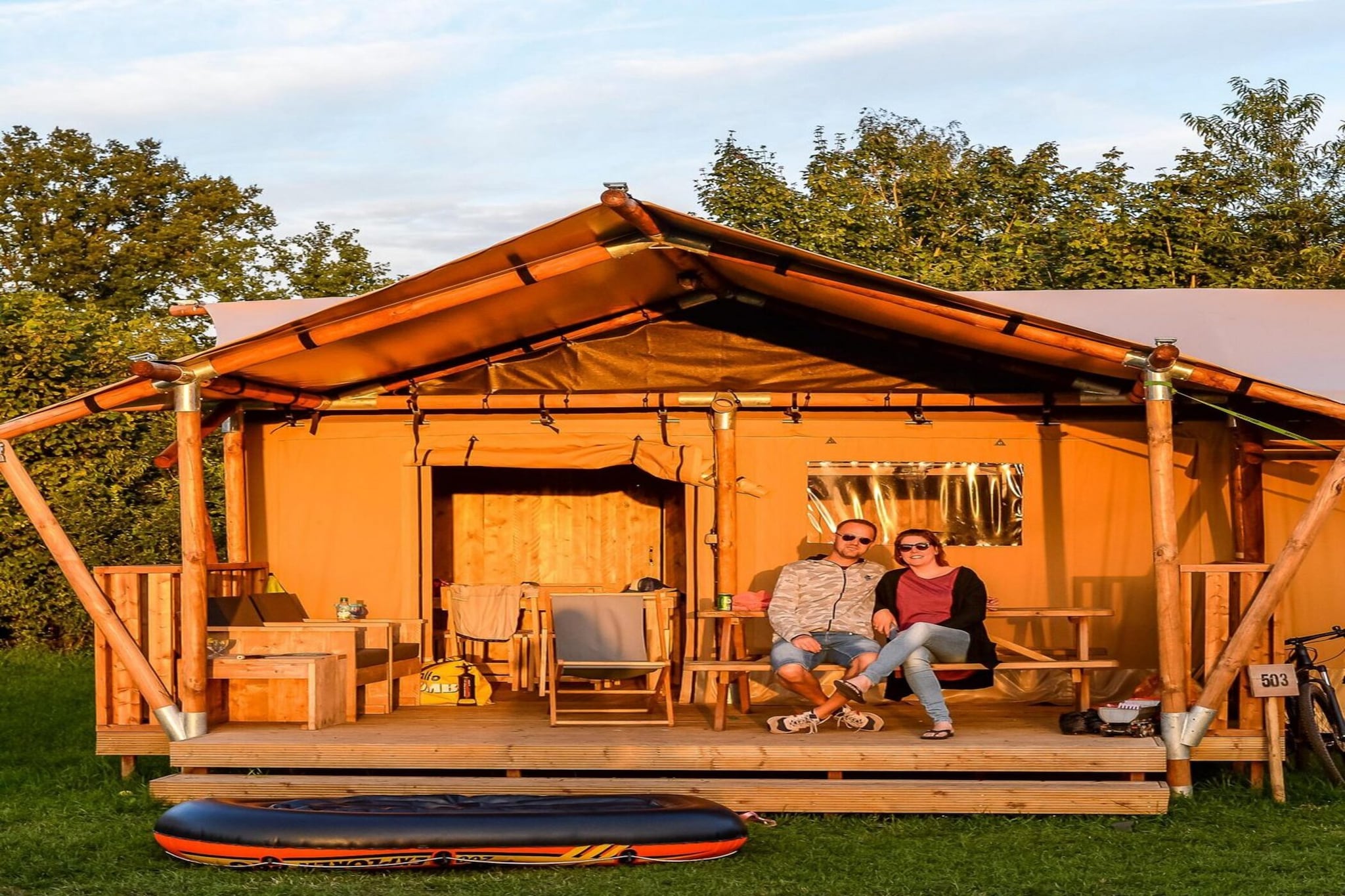 Group accommodation (6x luxury glamping tent) I 32 people - Extérieur été