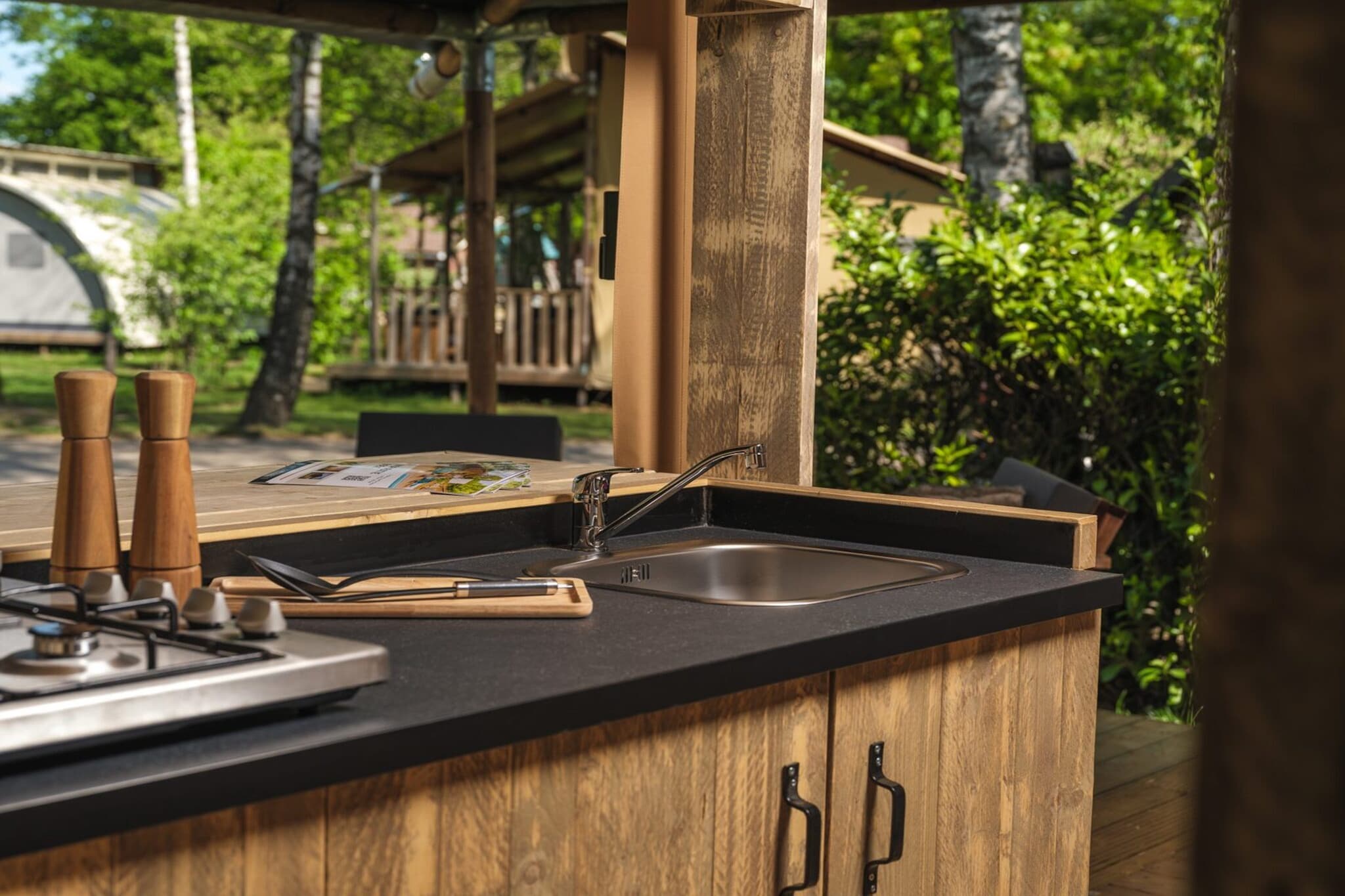 Safarisuite met privé sanitair | 5 personen - Keuken