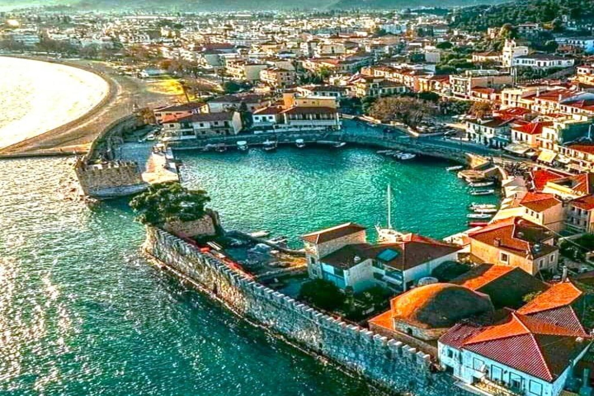 Beachfront Skaloma Villa