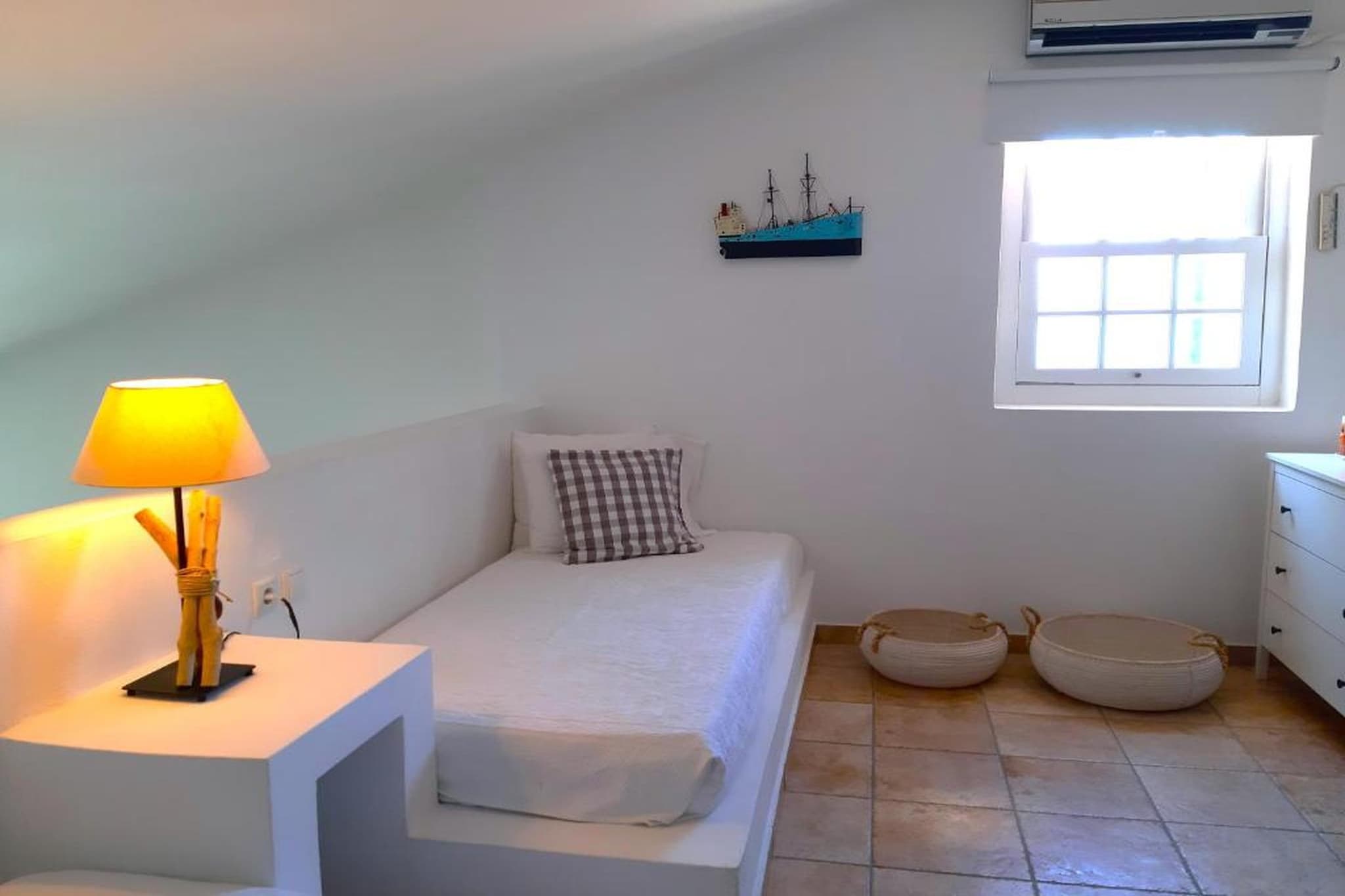 Beachfront Skaloma Villa-Slaapkamer