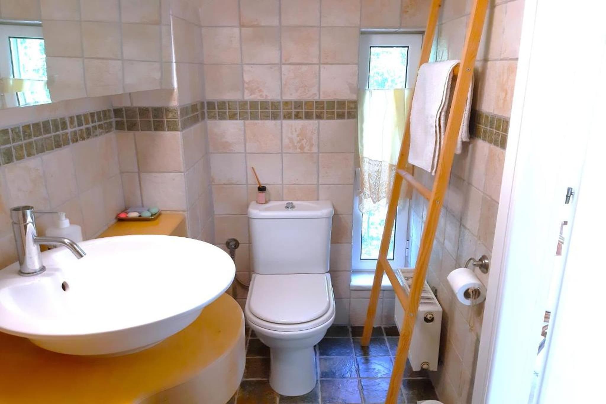 Beachfront Skaloma Villa-Badkamer