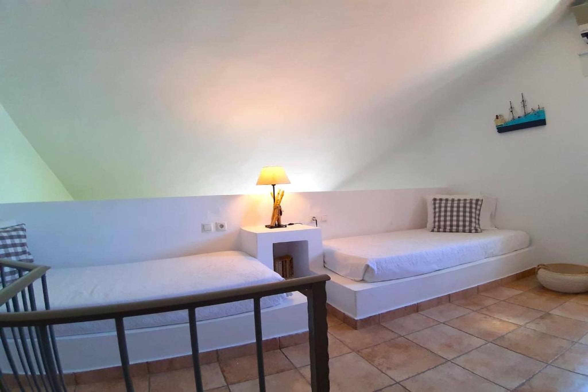 Beachfront Skaloma Villa-Slaapkamer