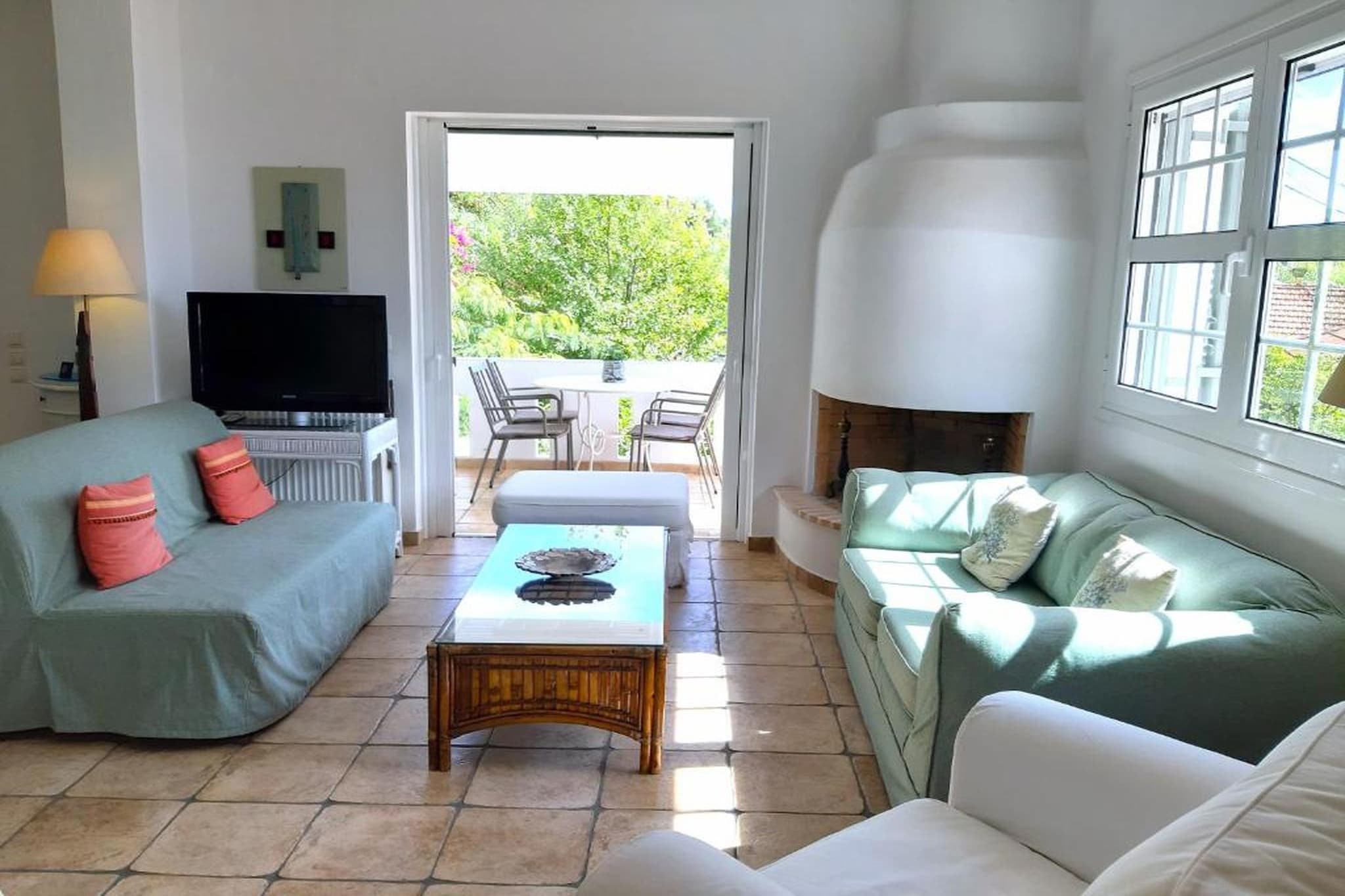 Beachfront Skaloma Villa-Woonkamer