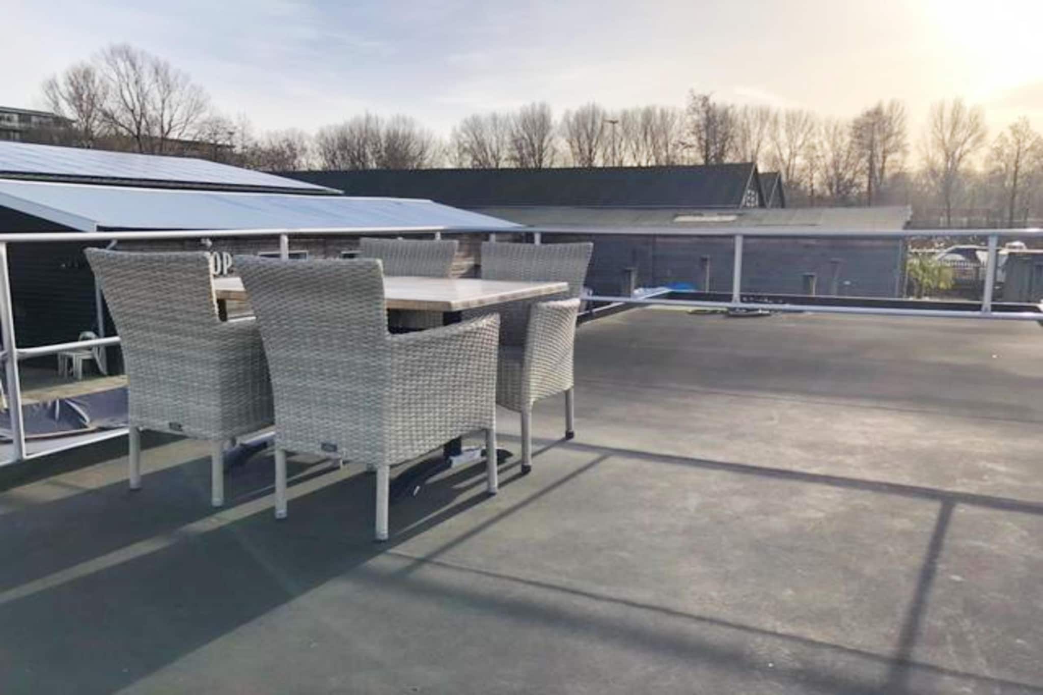 Houseboat with roof terrace and balcony (4 pers) "De Hoop" - Terrasse/Balkon