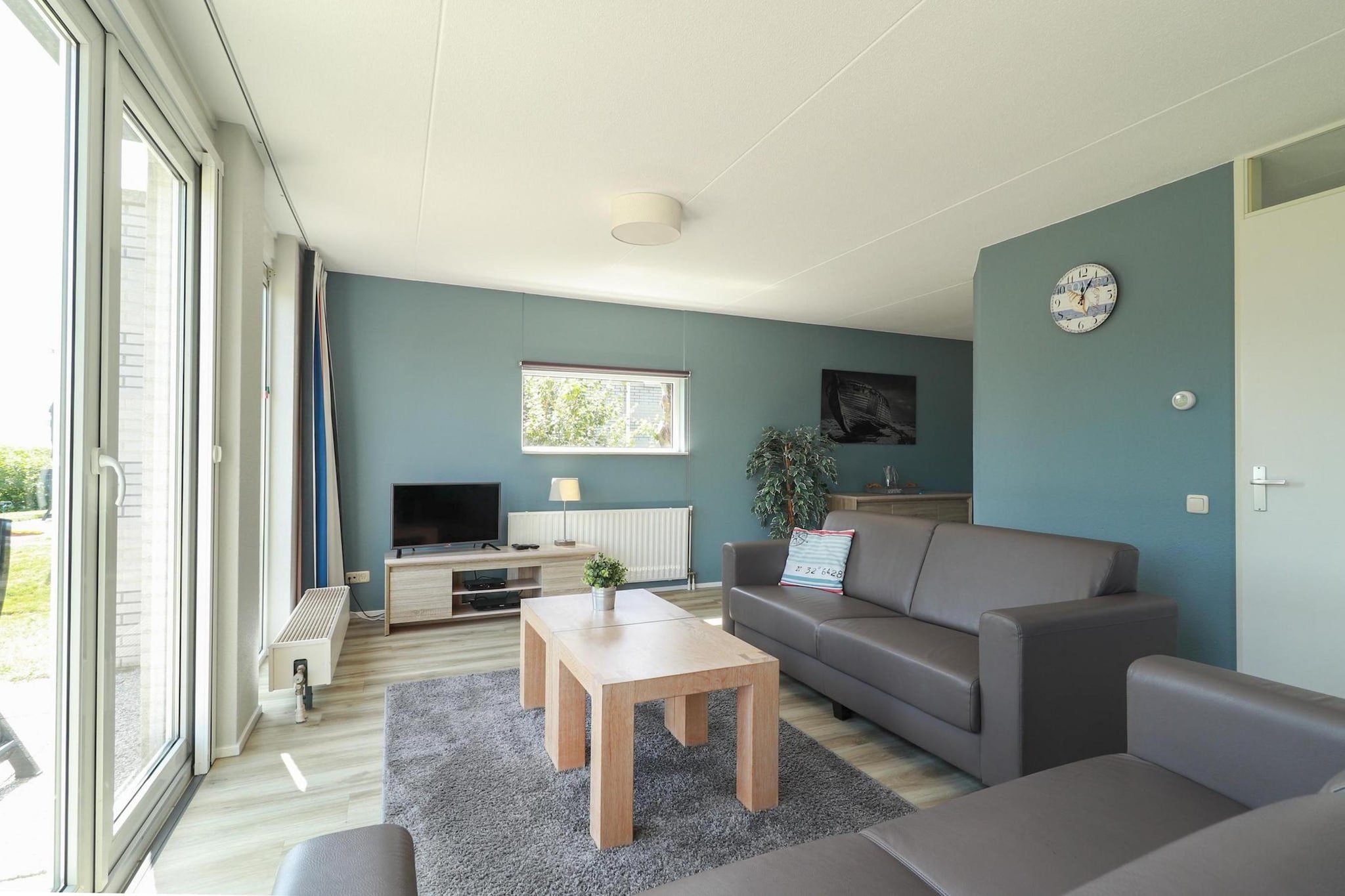 Solo - 6 persons - Living room