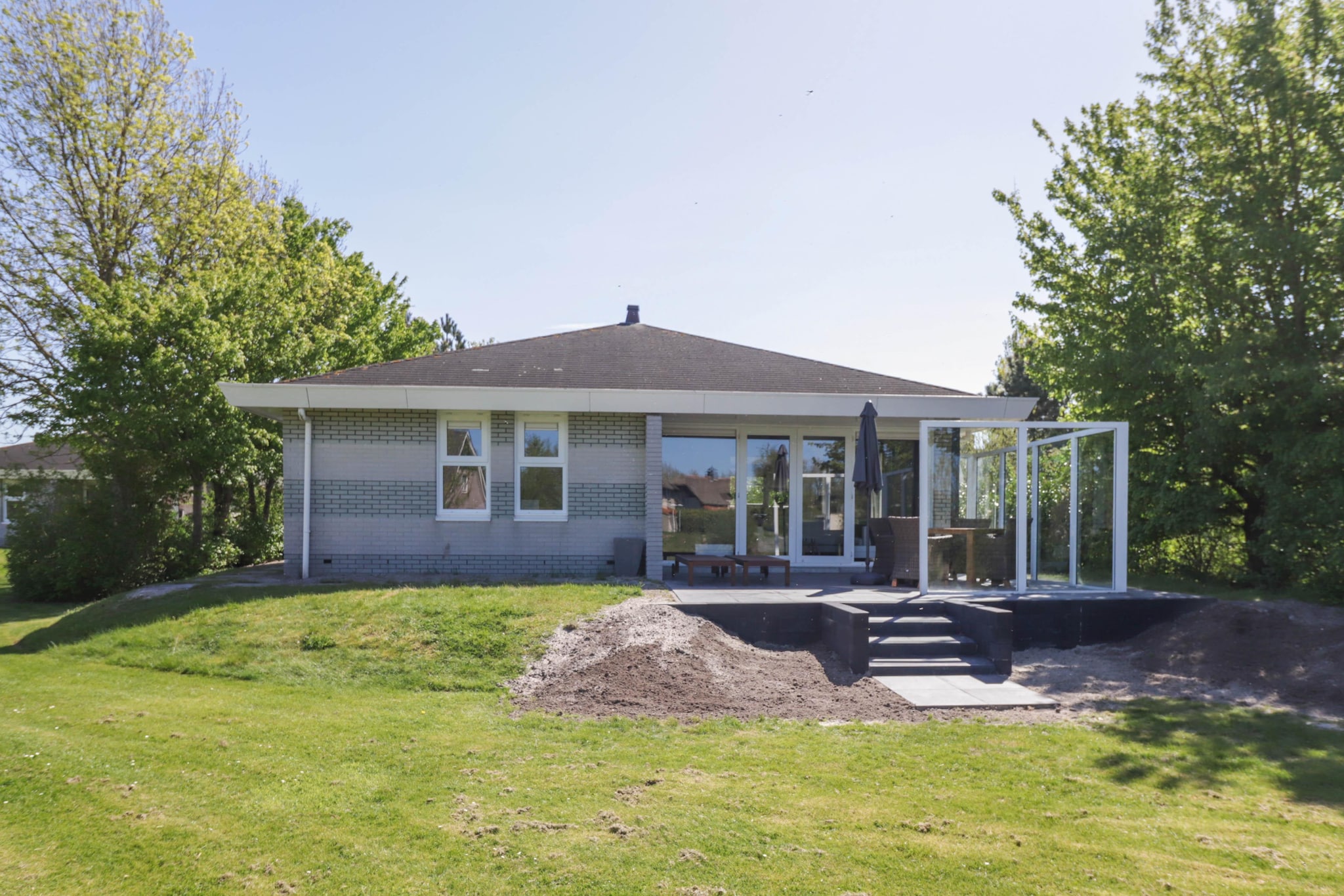 Exterior Summer