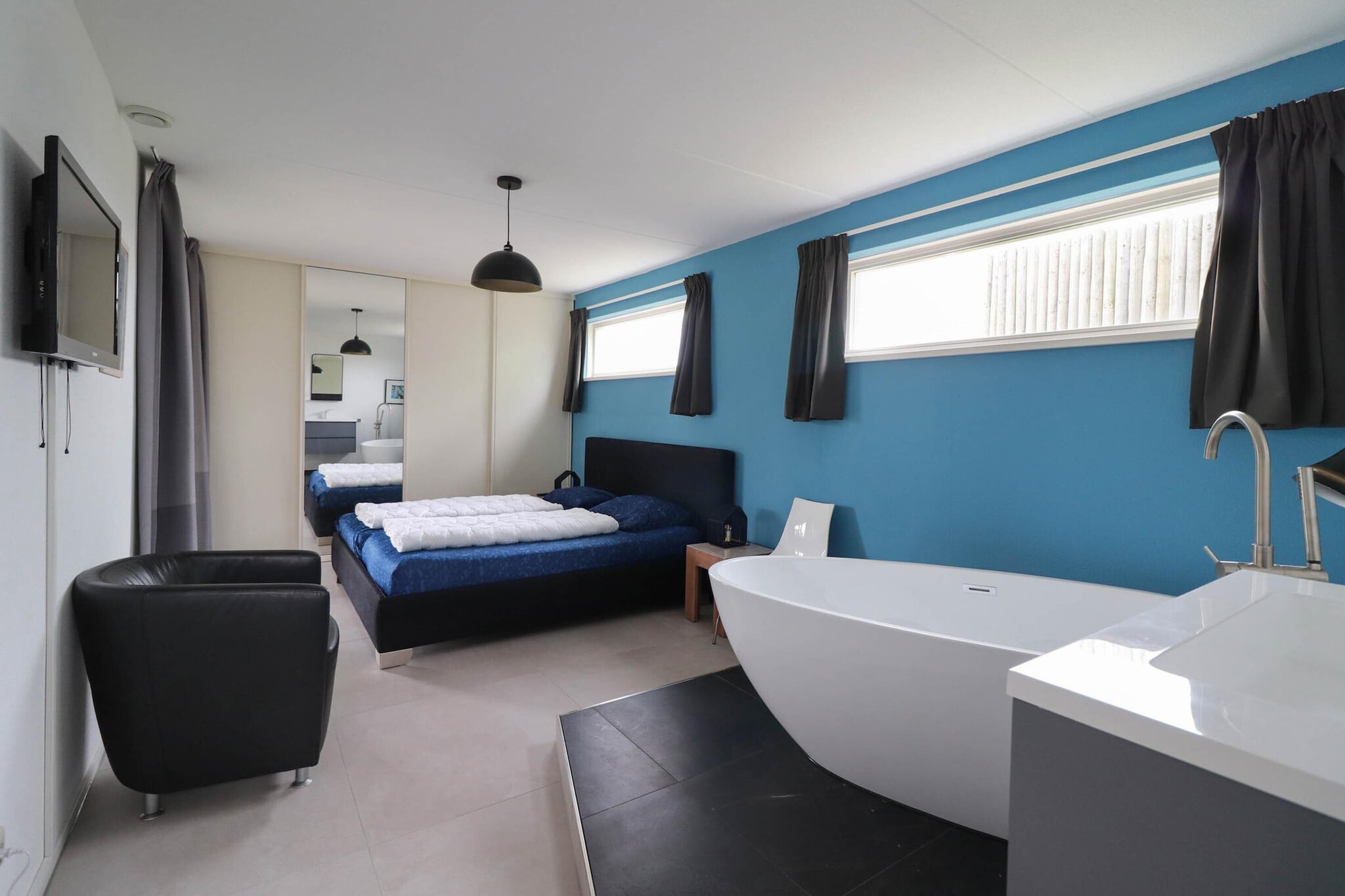 Bed Room