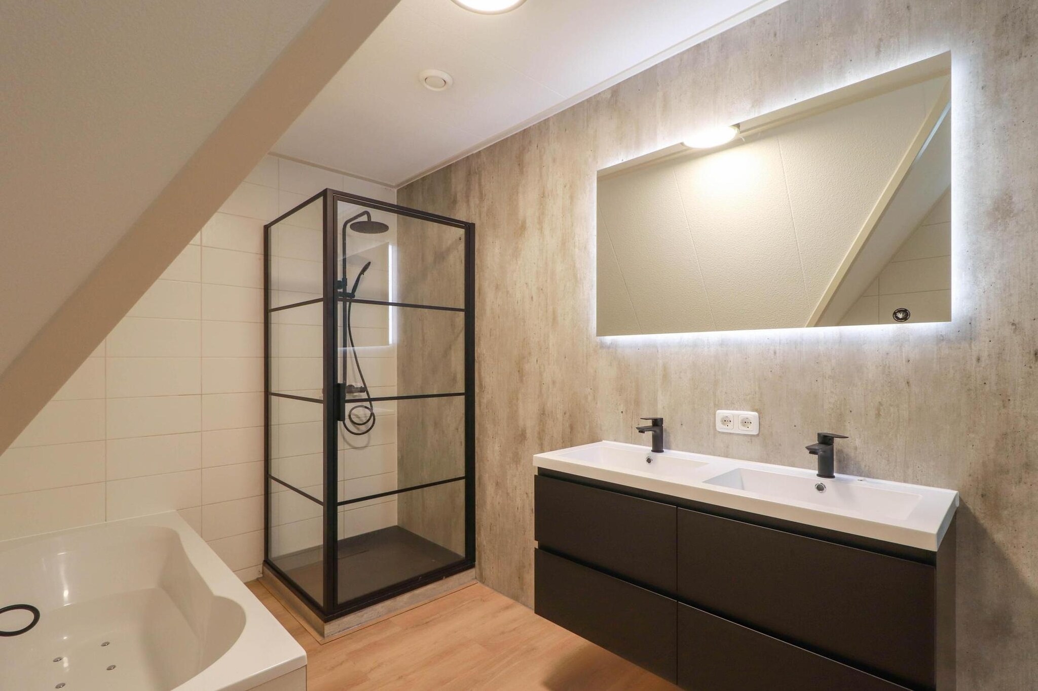 Beach Villa Royale with Wellness Hot Tub & Sauna - 10 persons - Badezimmer