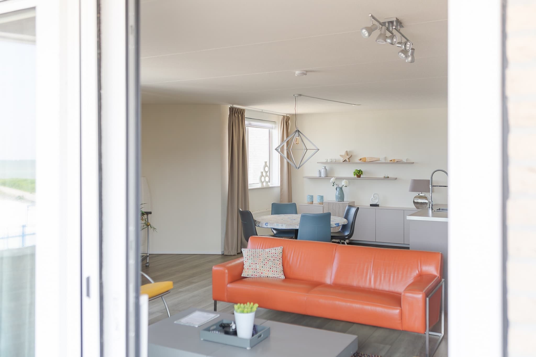 Corner Apartment on the Beach with IJsselmeer View - Zuiderzee State+ XL 1 - Living room