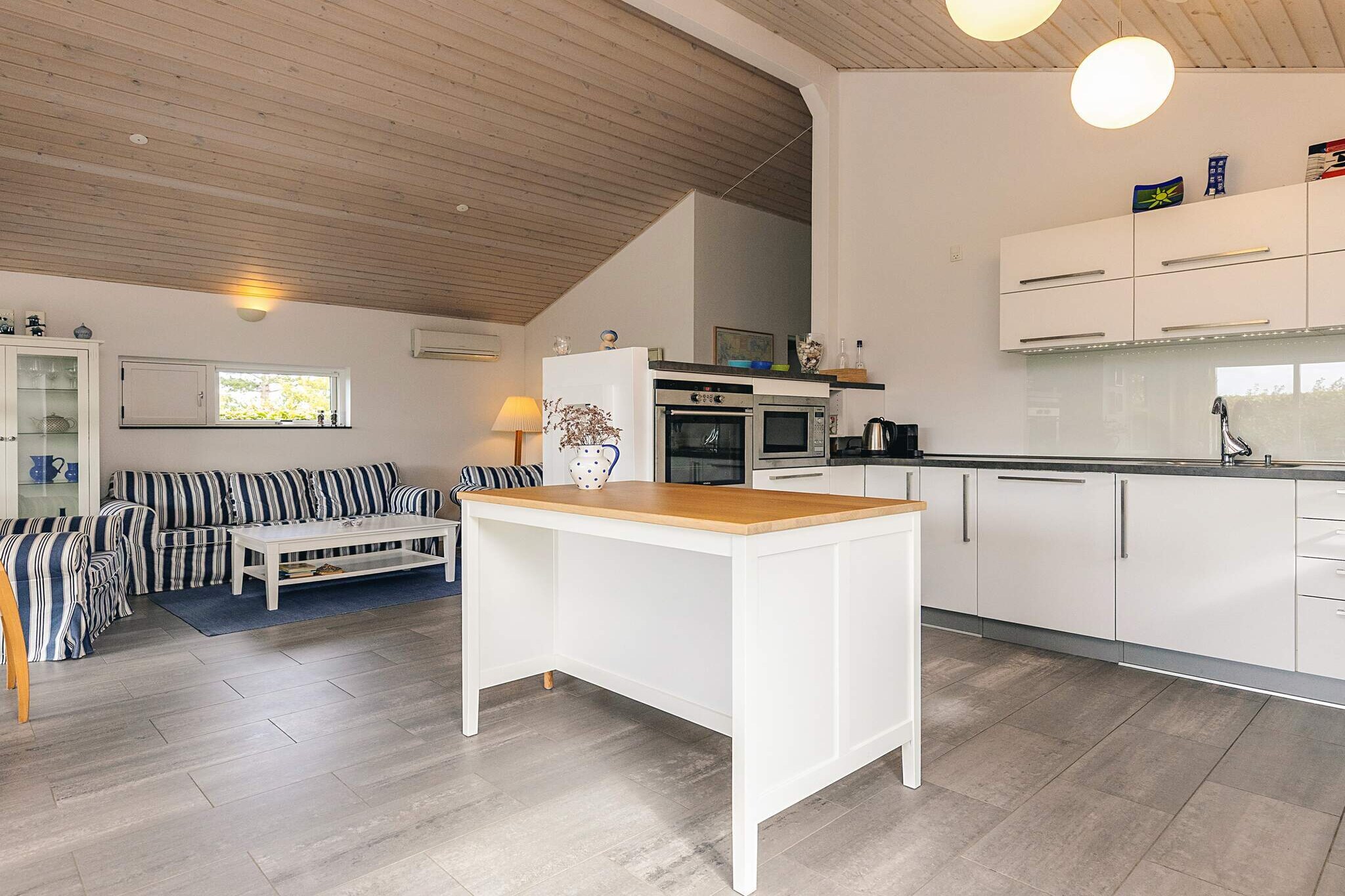 4 Sterne Ferienhaus in Karrebæksminde-Innenbereich