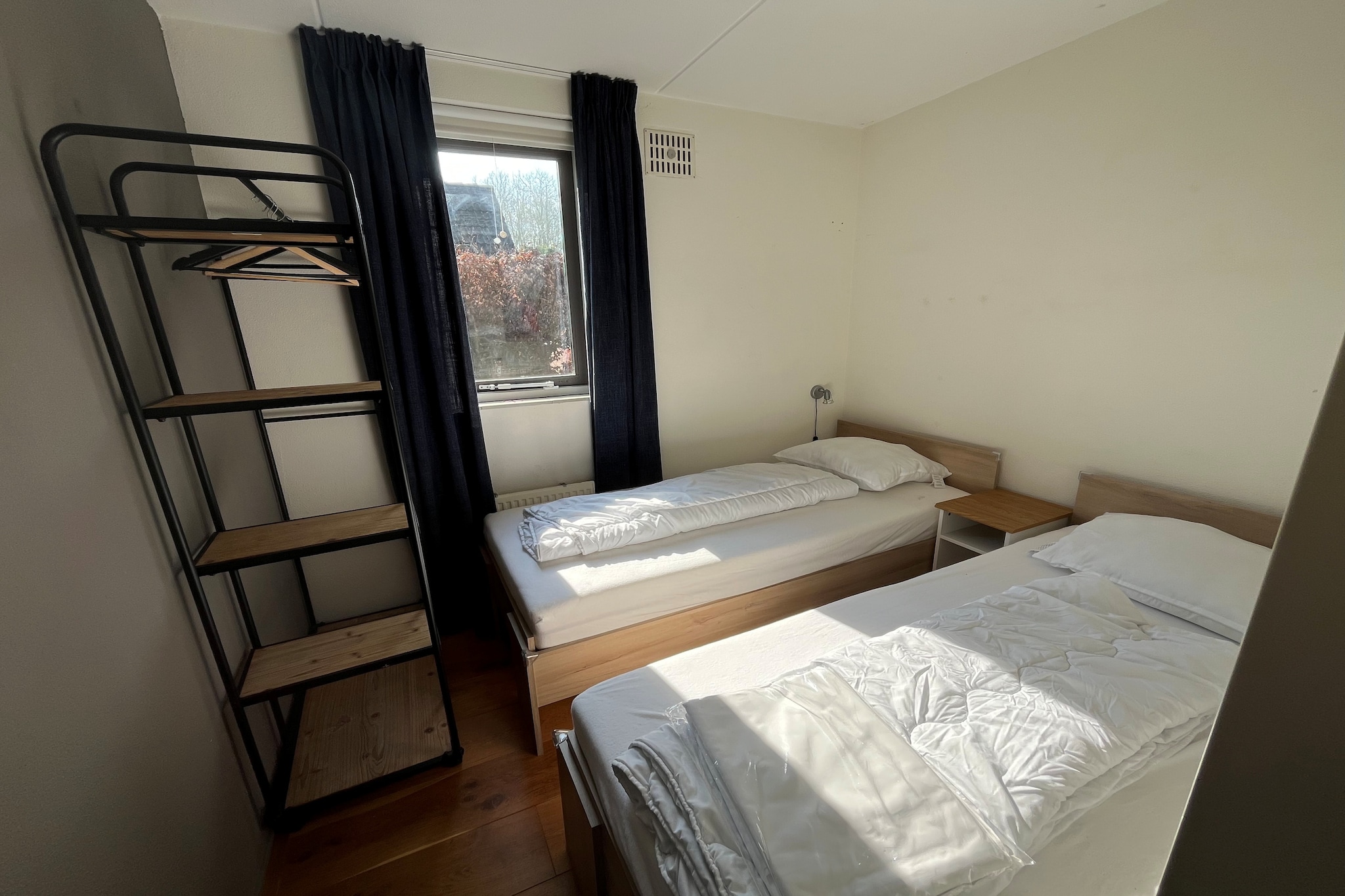 6 - Person Forest Pet & Family Bungalow-Slaapkamer