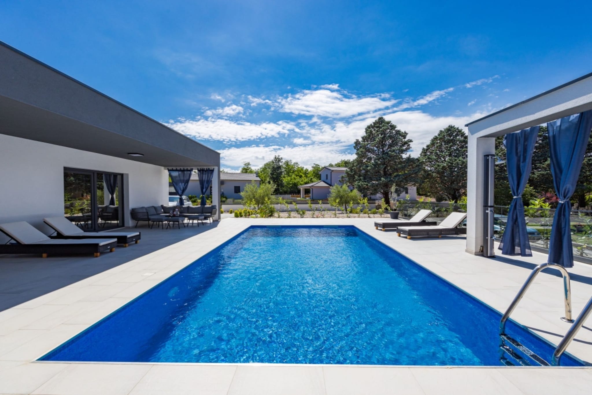 Villa Pool House Fancy - Villa With Private Pool-Pool