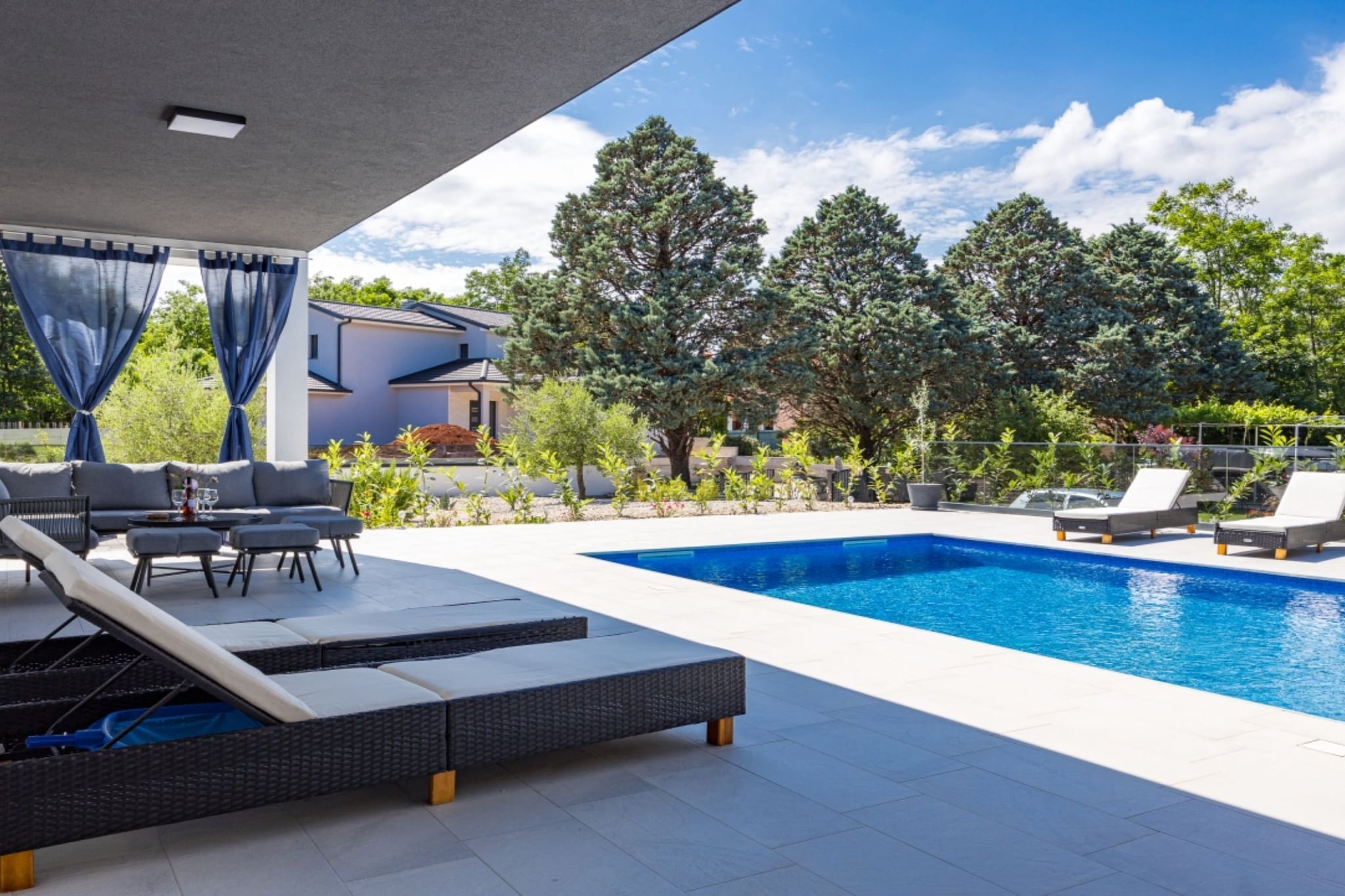 Villa Pool House Fancy - Villa With Private Pool-Pool